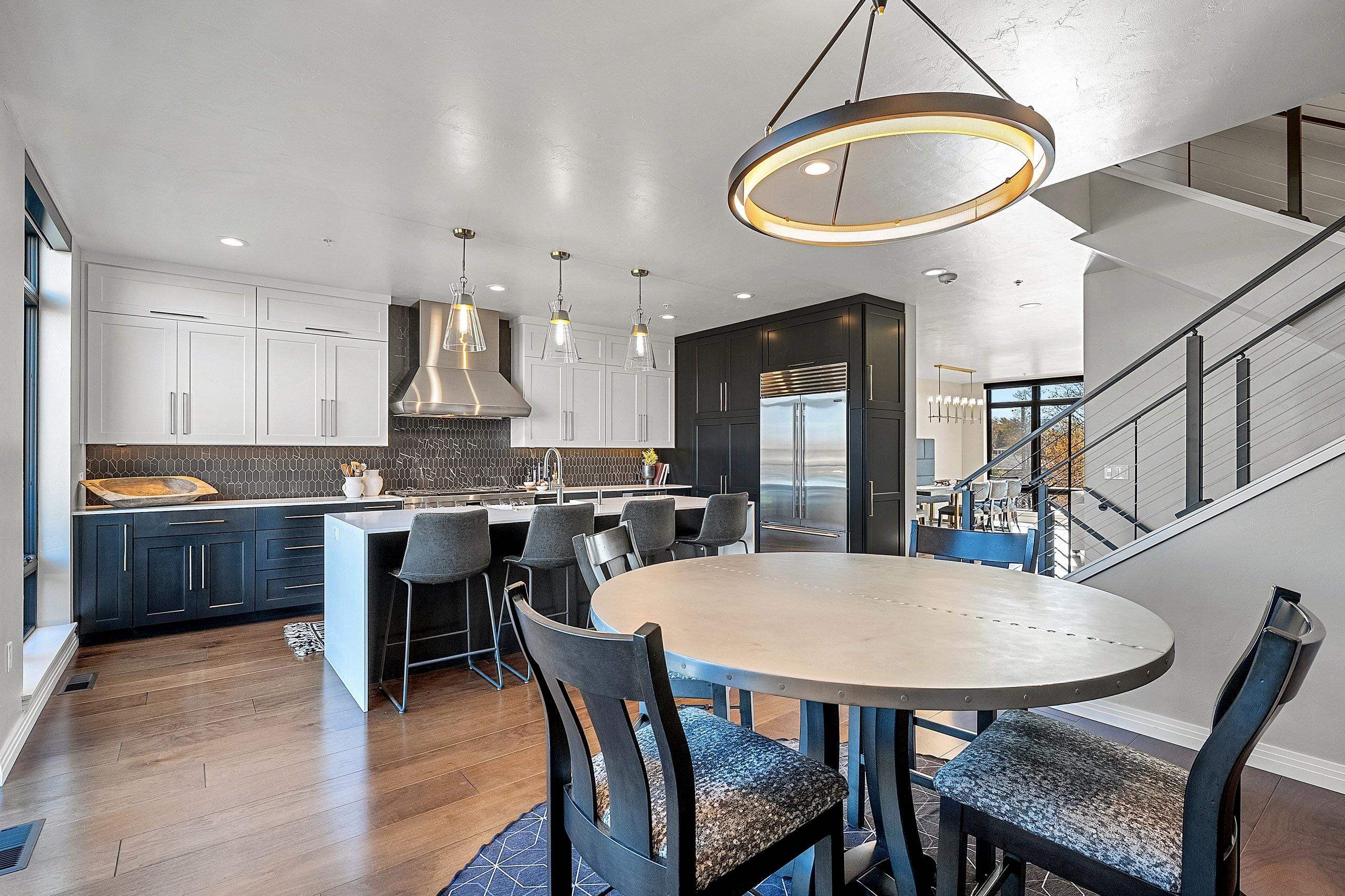 1108 BROOKWOOD Drive Unit: 22