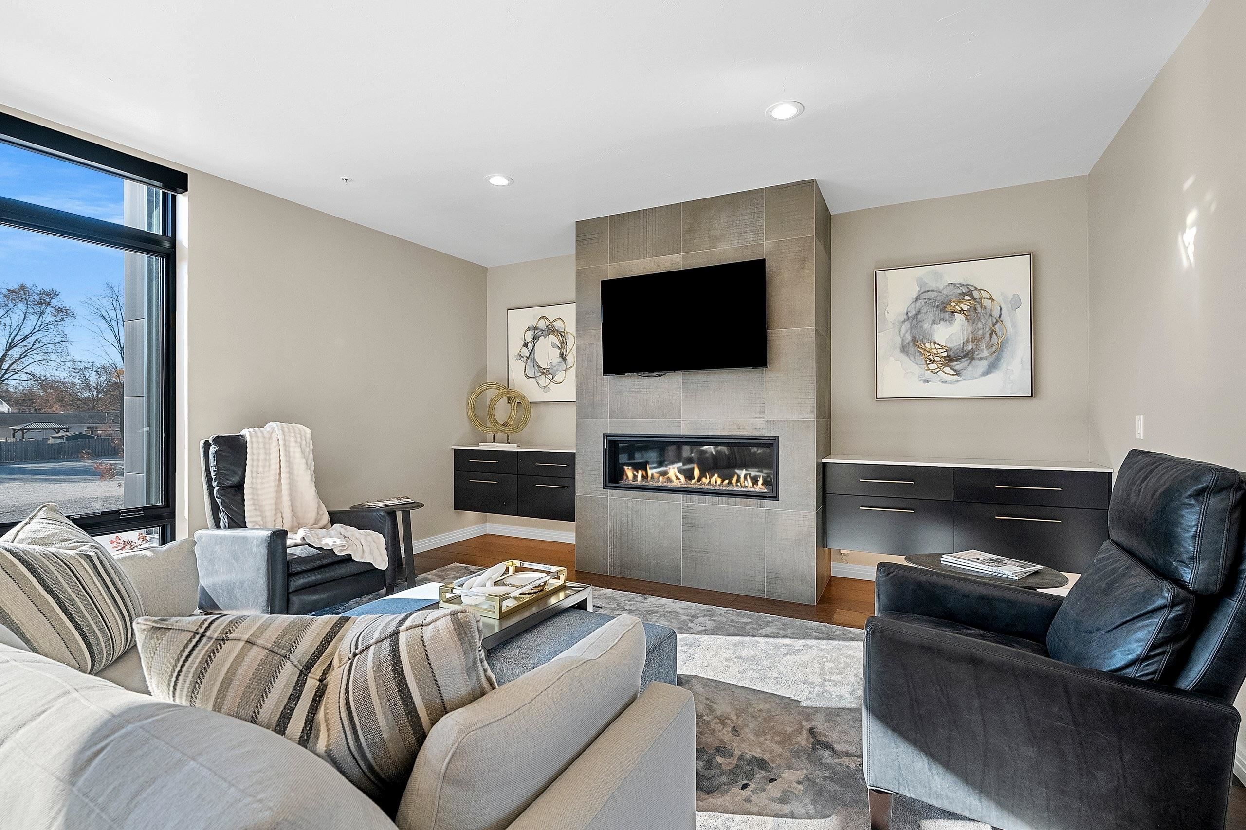 1108 BROOKWOOD Drive Unit: 22