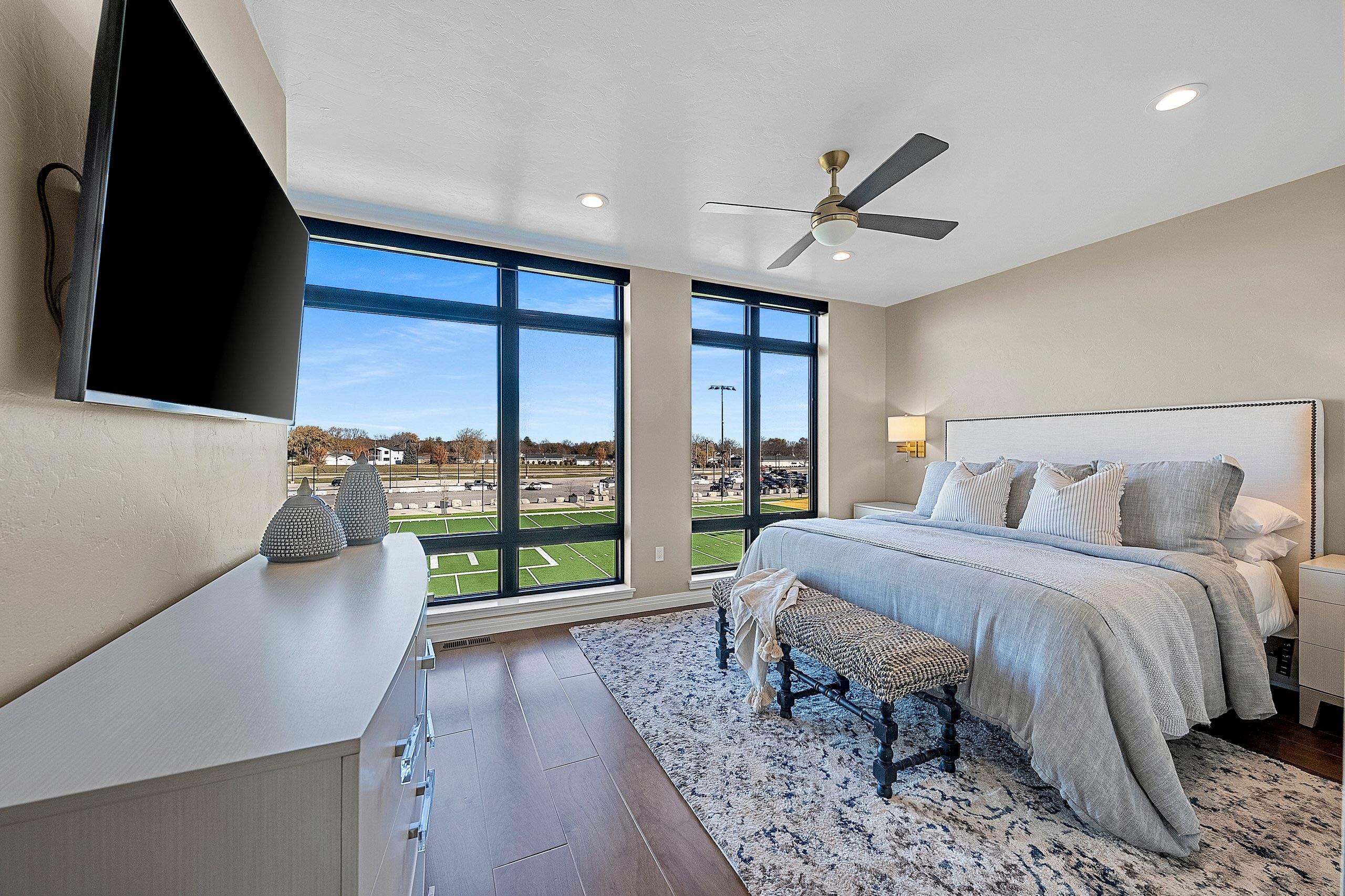 1108 BROOKWOOD Drive Unit: 22