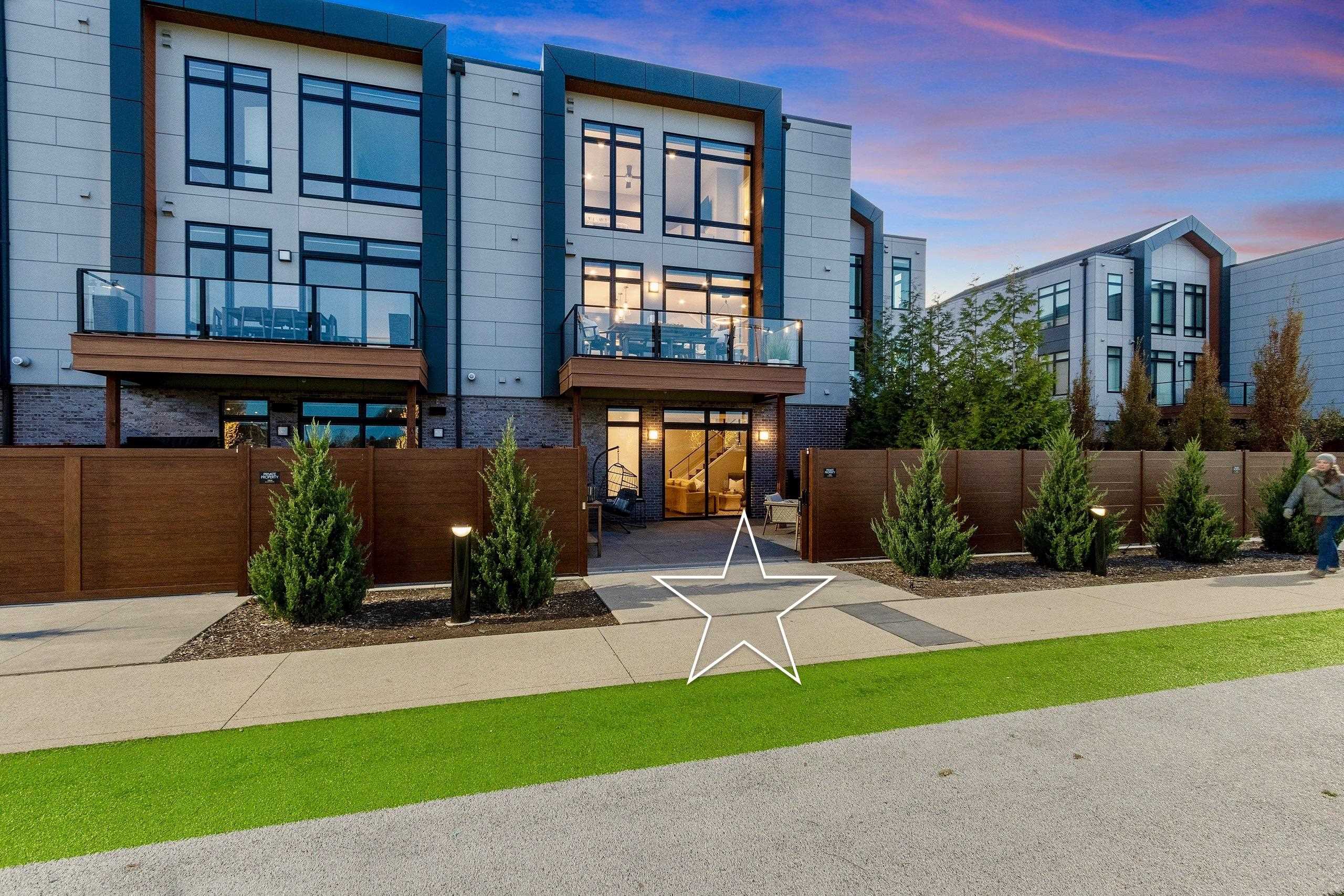 1108 BROOKWOOD Drive Unit: 22