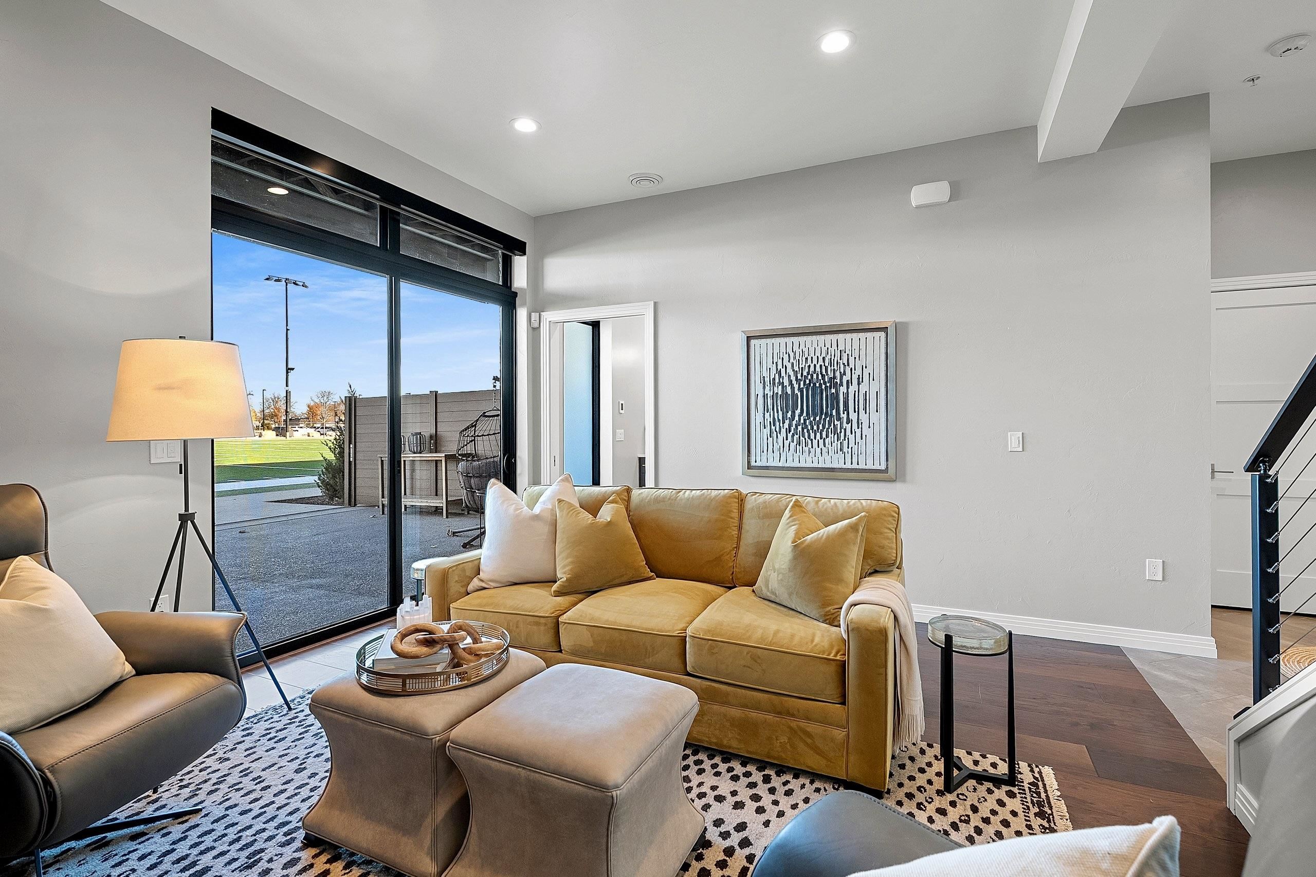 1108 BROOKWOOD Drive Unit: 22