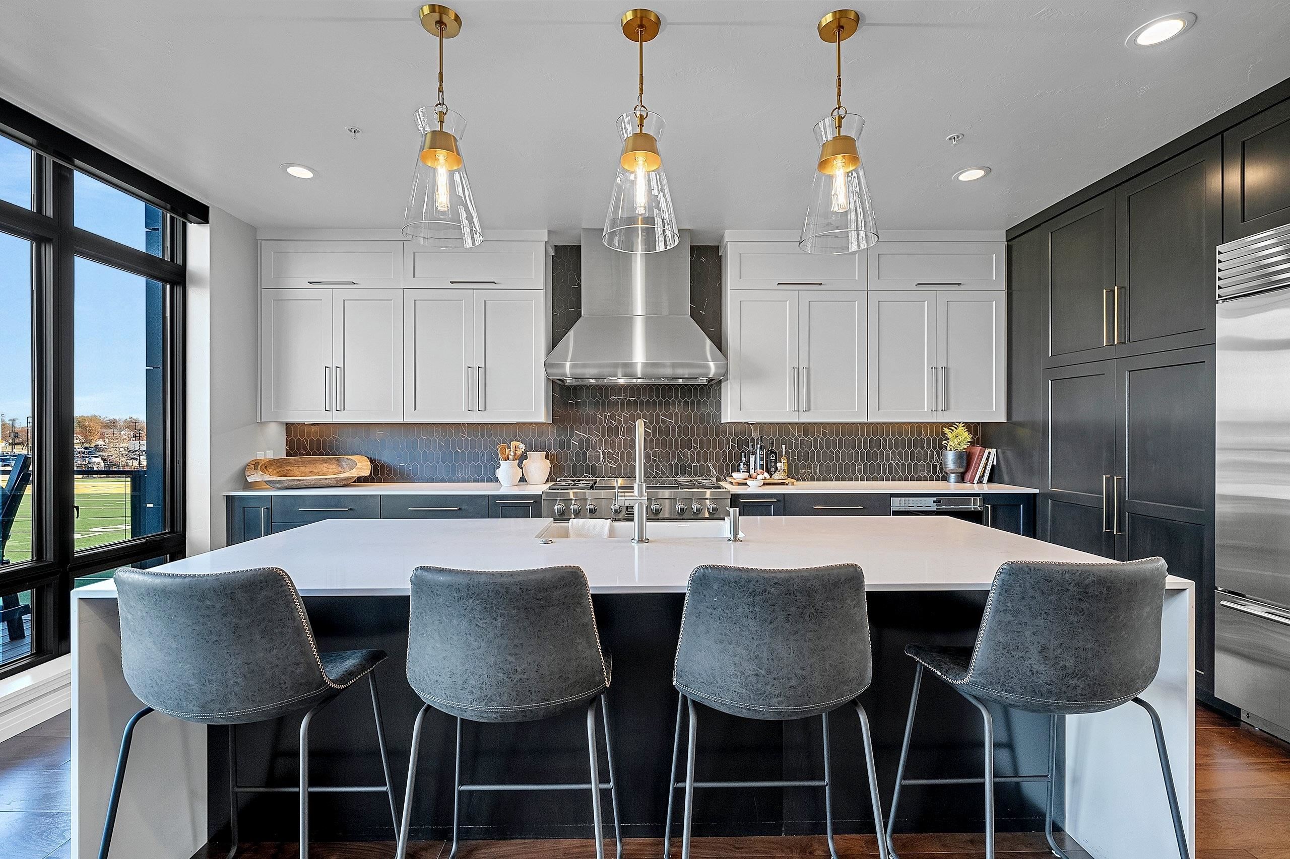 1108 BROOKWOOD Drive Unit: 22