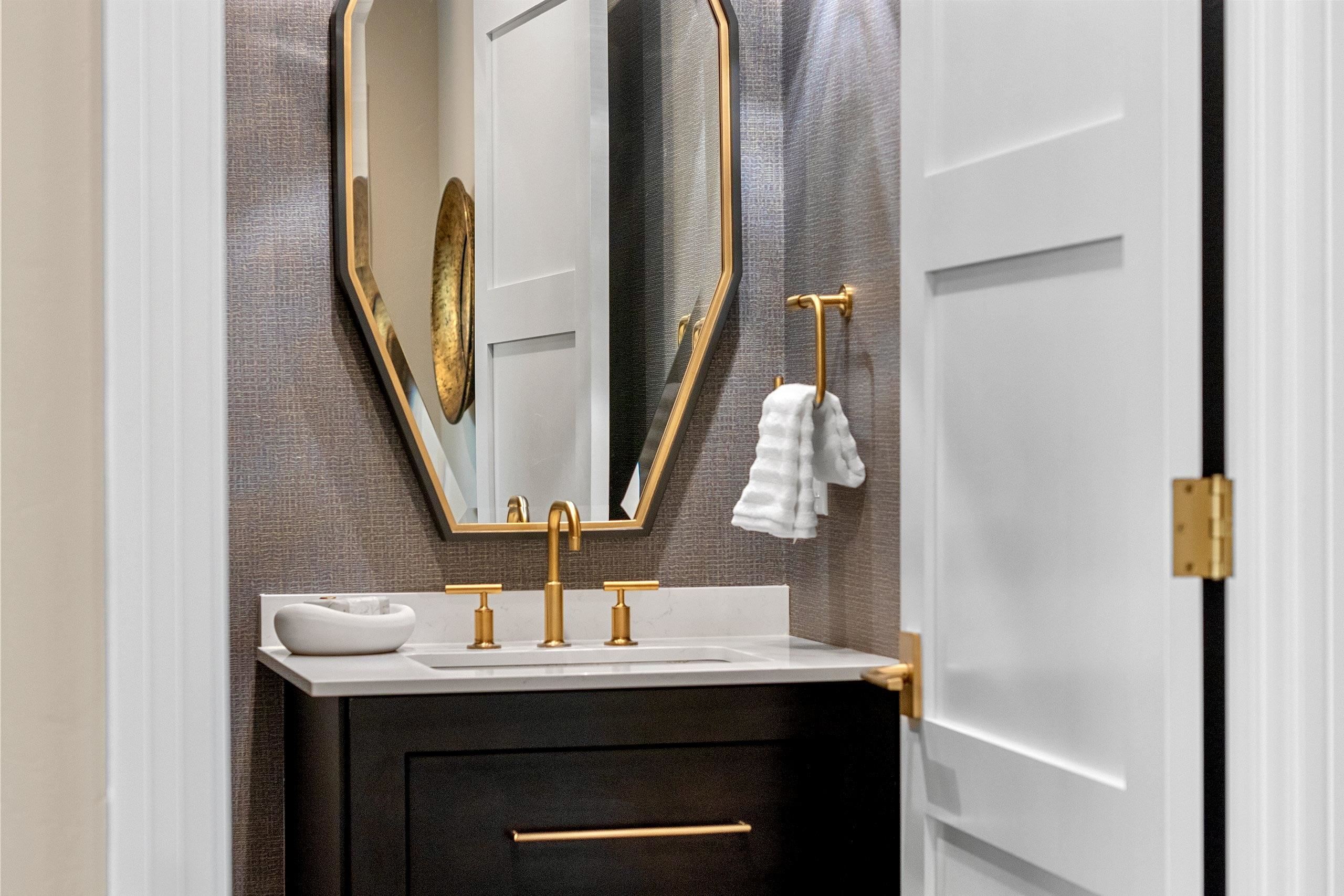 1108 BROOKWOOD Drive Unit: 22