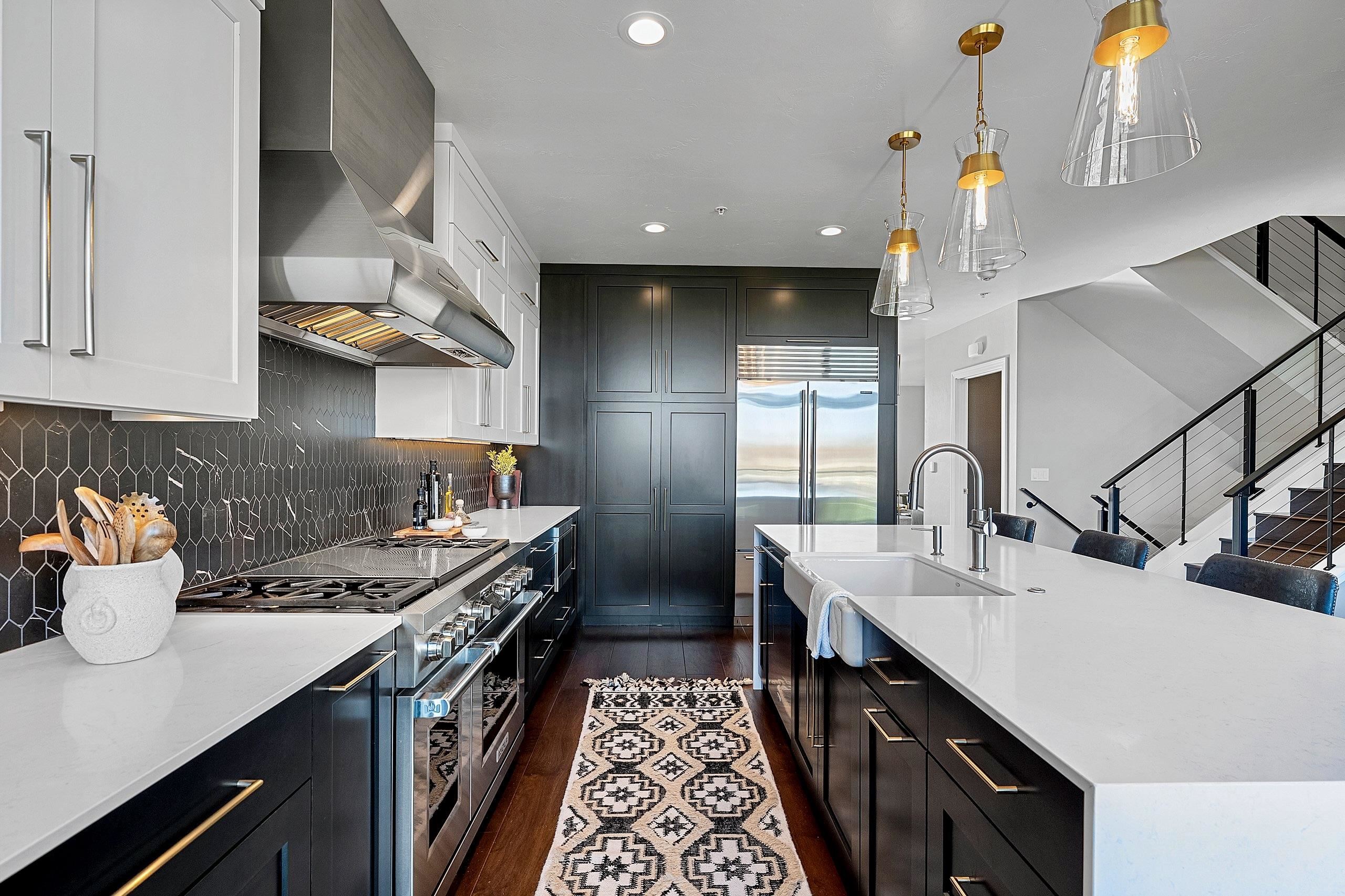 1108 BROOKWOOD Drive Unit: 22