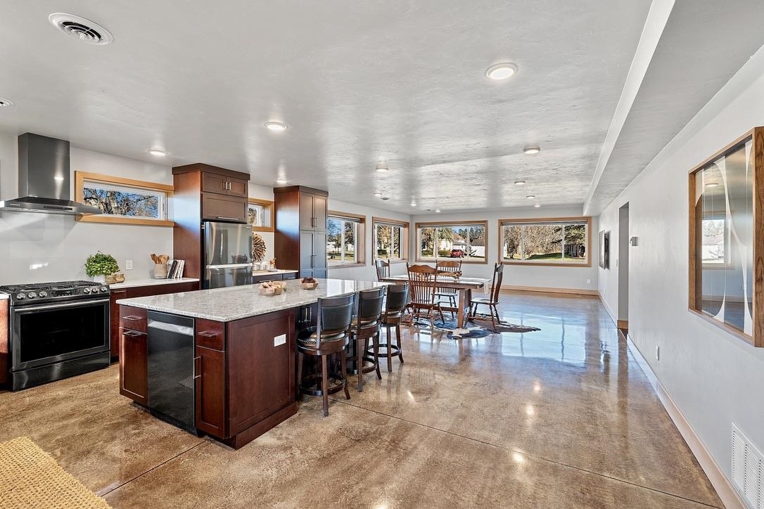 421 S ST AUGUSTINE Street