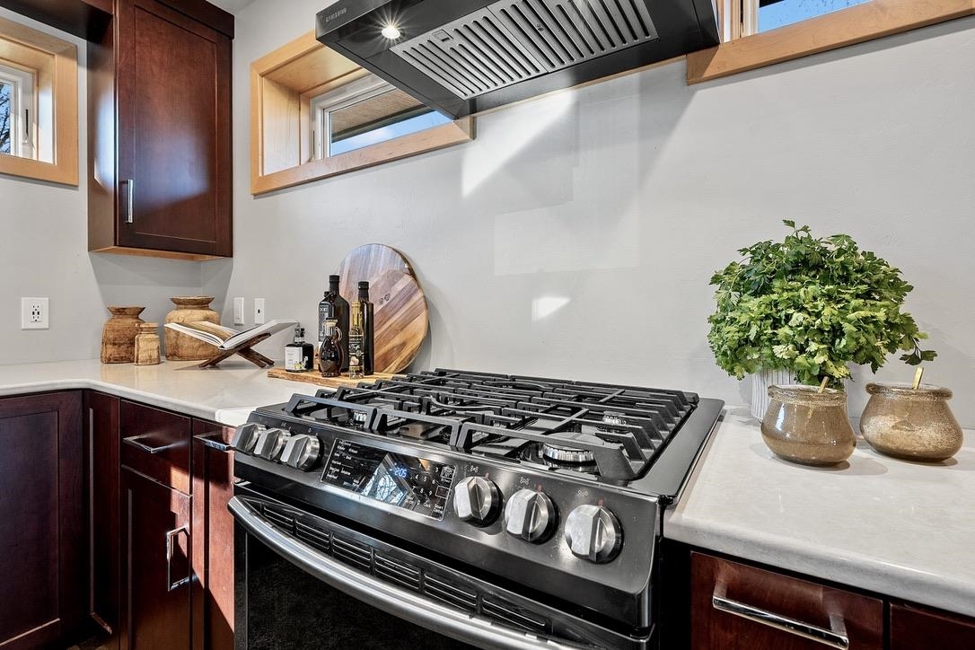 421 S ST AUGUSTINE Street