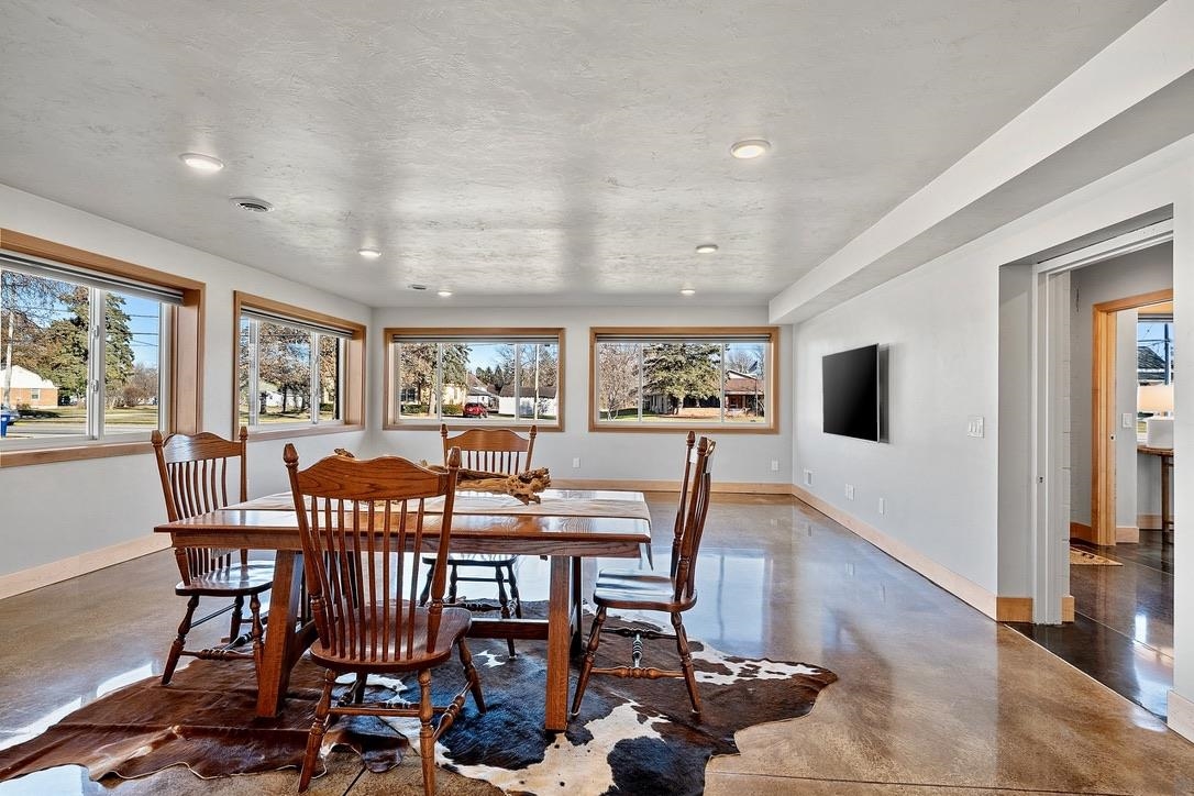 421 S ST AUGUSTINE Street