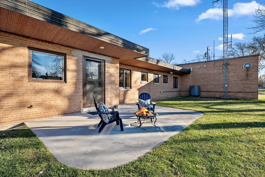 421 S ST AUGUSTINE Street