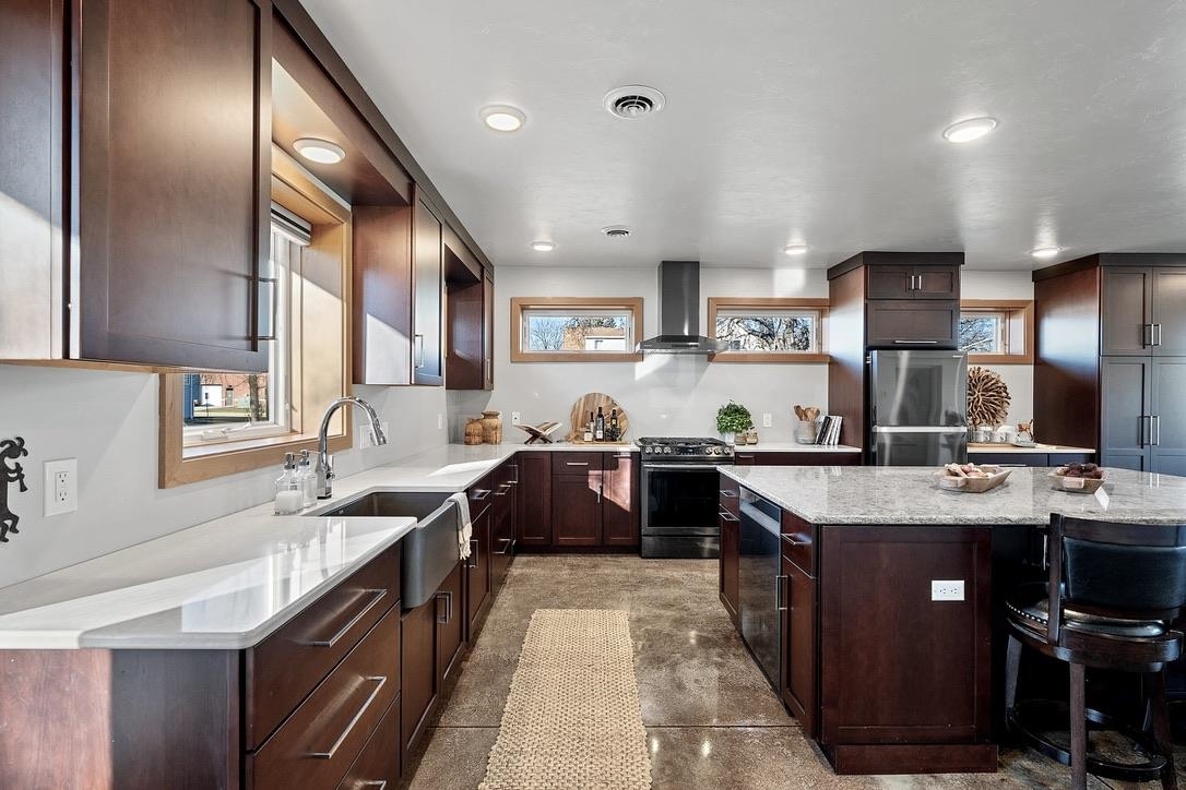 421 S ST AUGUSTINE Street