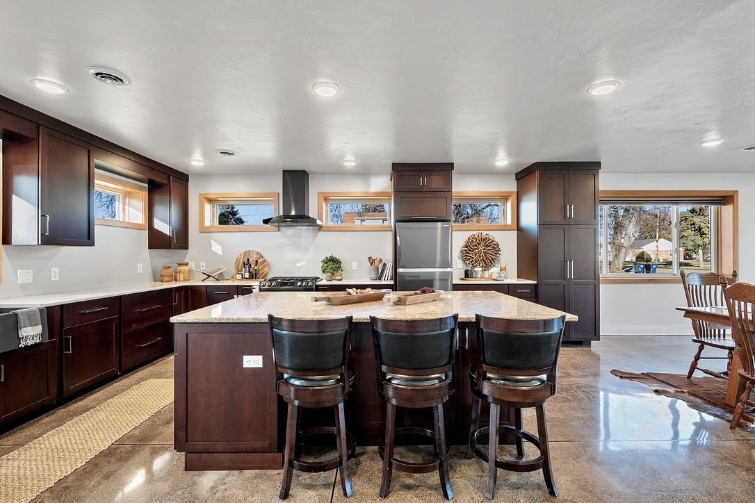 421 S ST AUGUSTINE Street