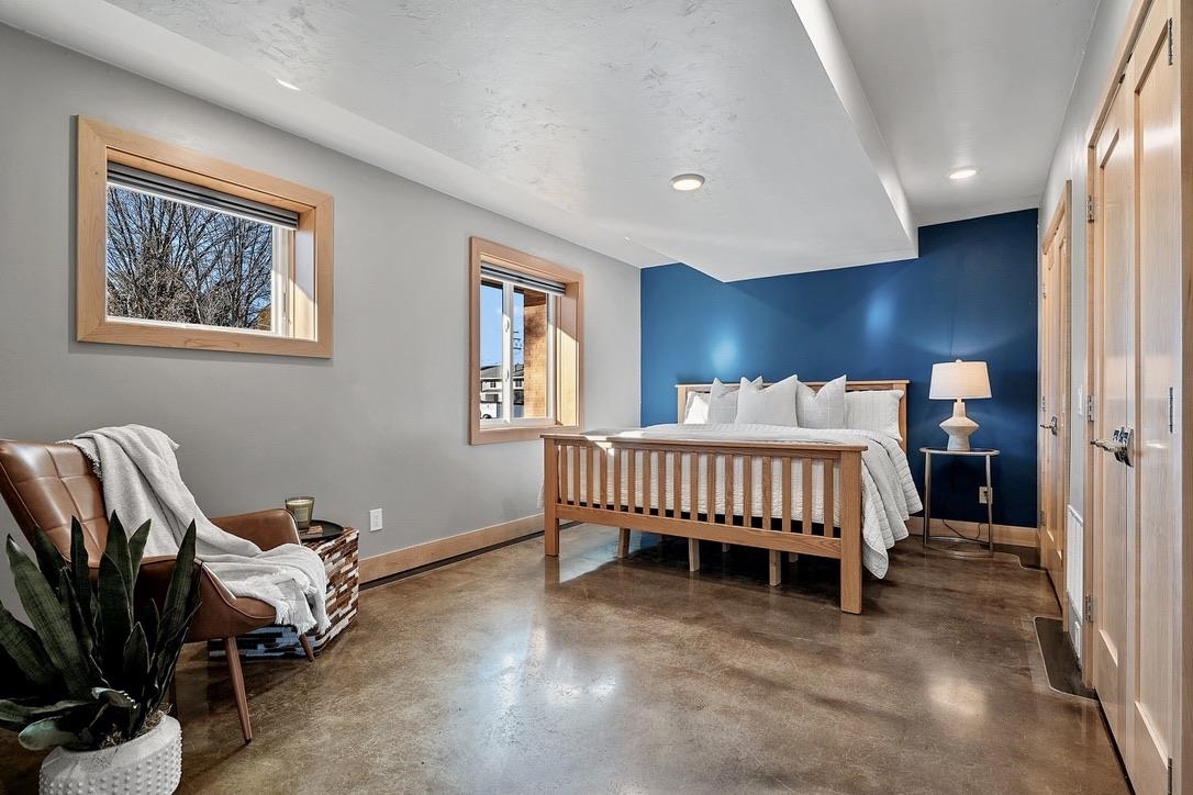 421 S ST AUGUSTINE Street