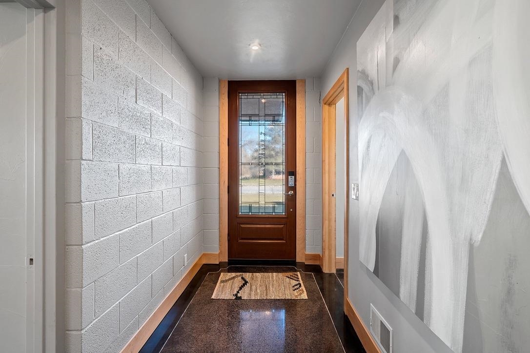 421 S ST AUGUSTINE Street