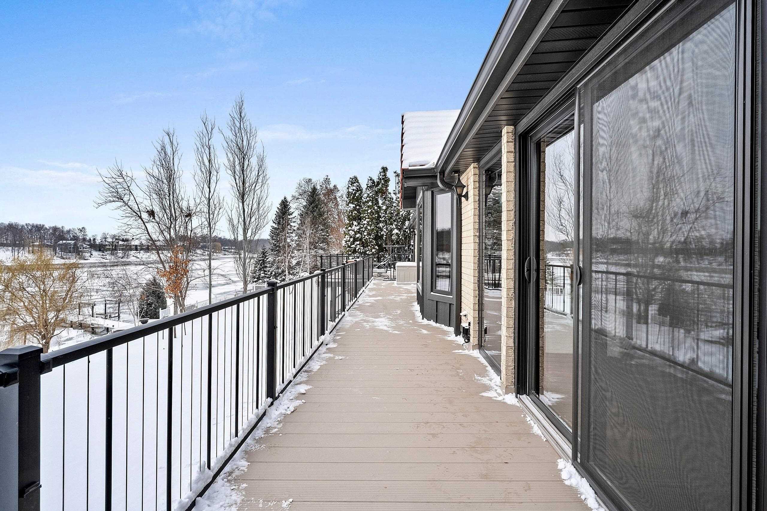 2045 LOST DAUPHIN Road