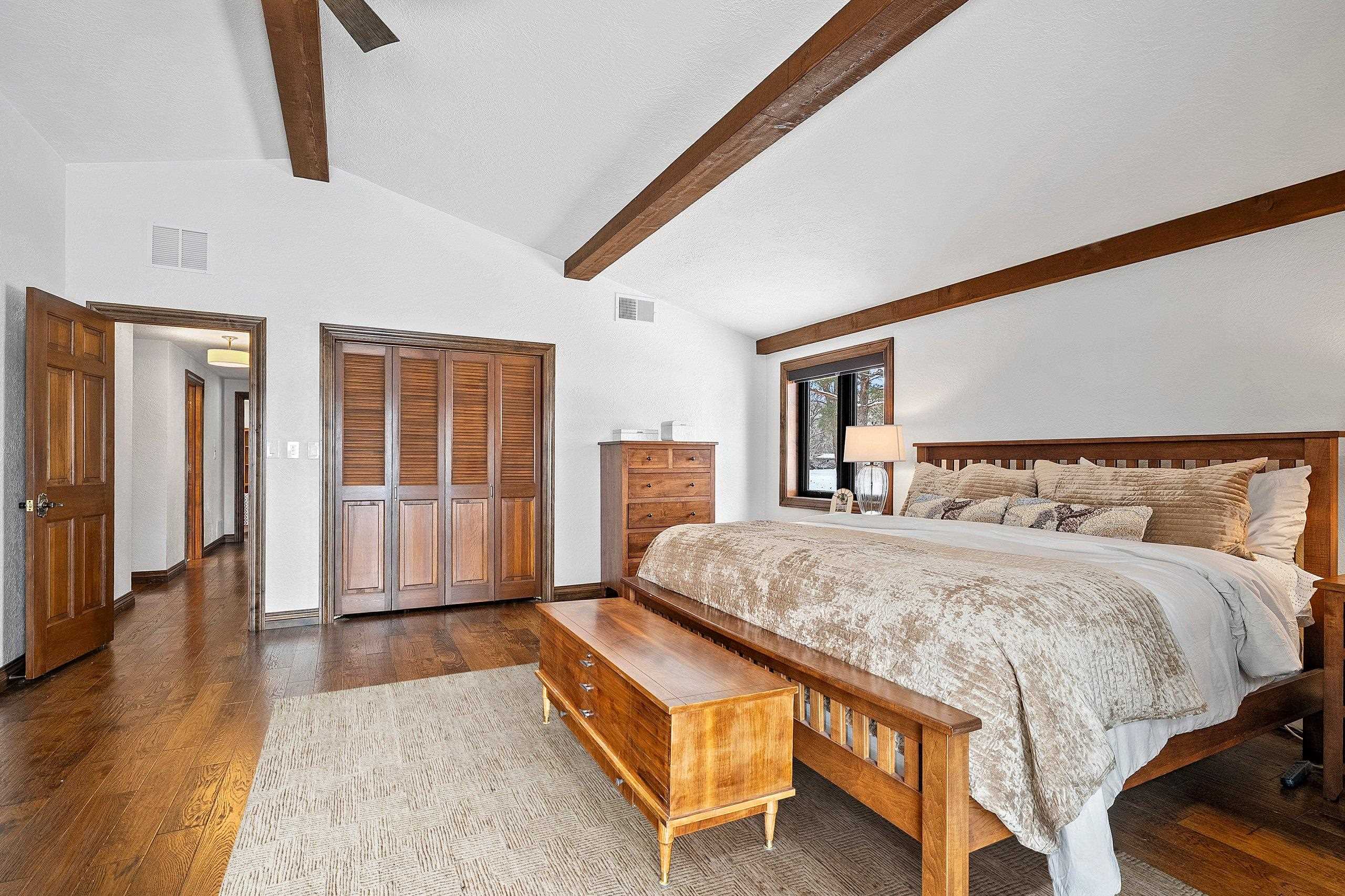 2045 LOST DAUPHIN Road