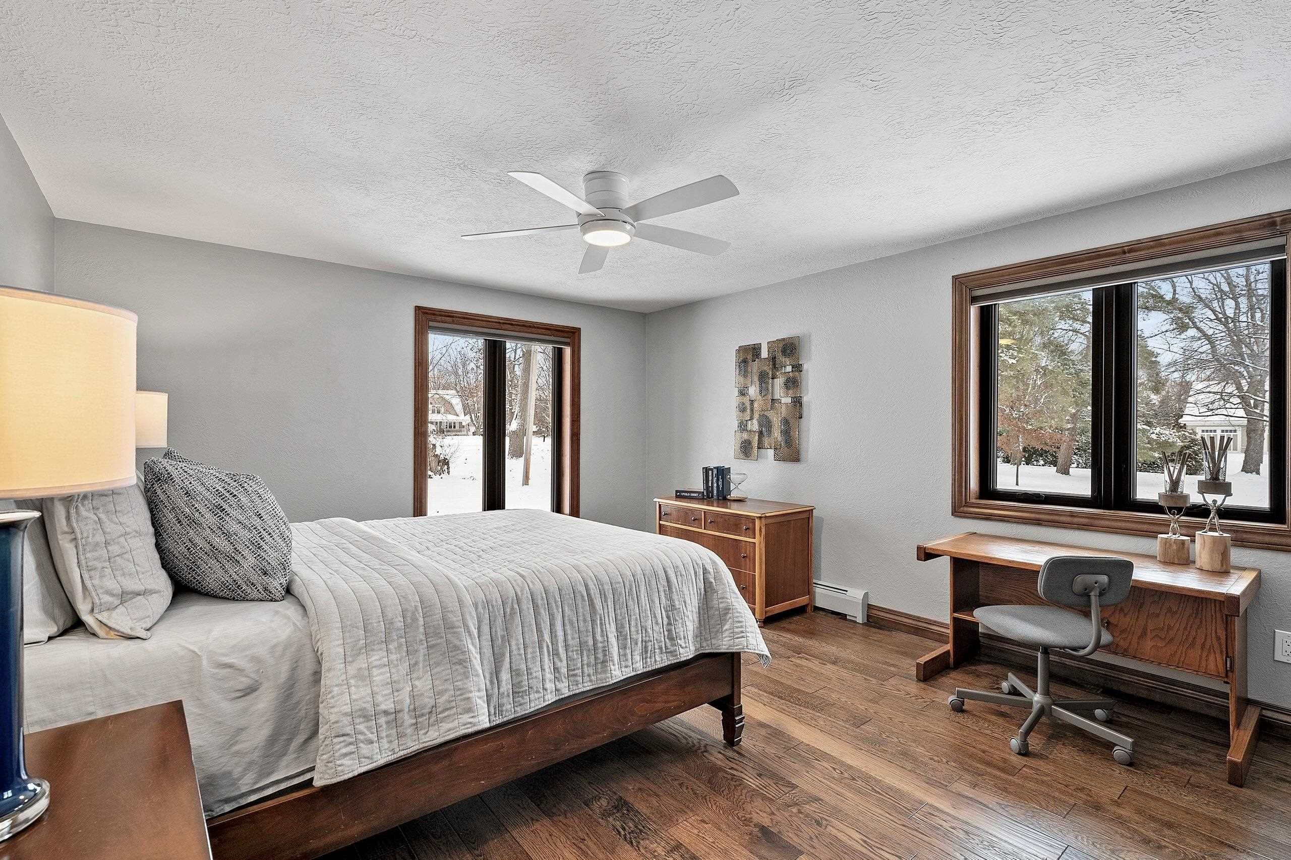 2045 LOST DAUPHIN Road