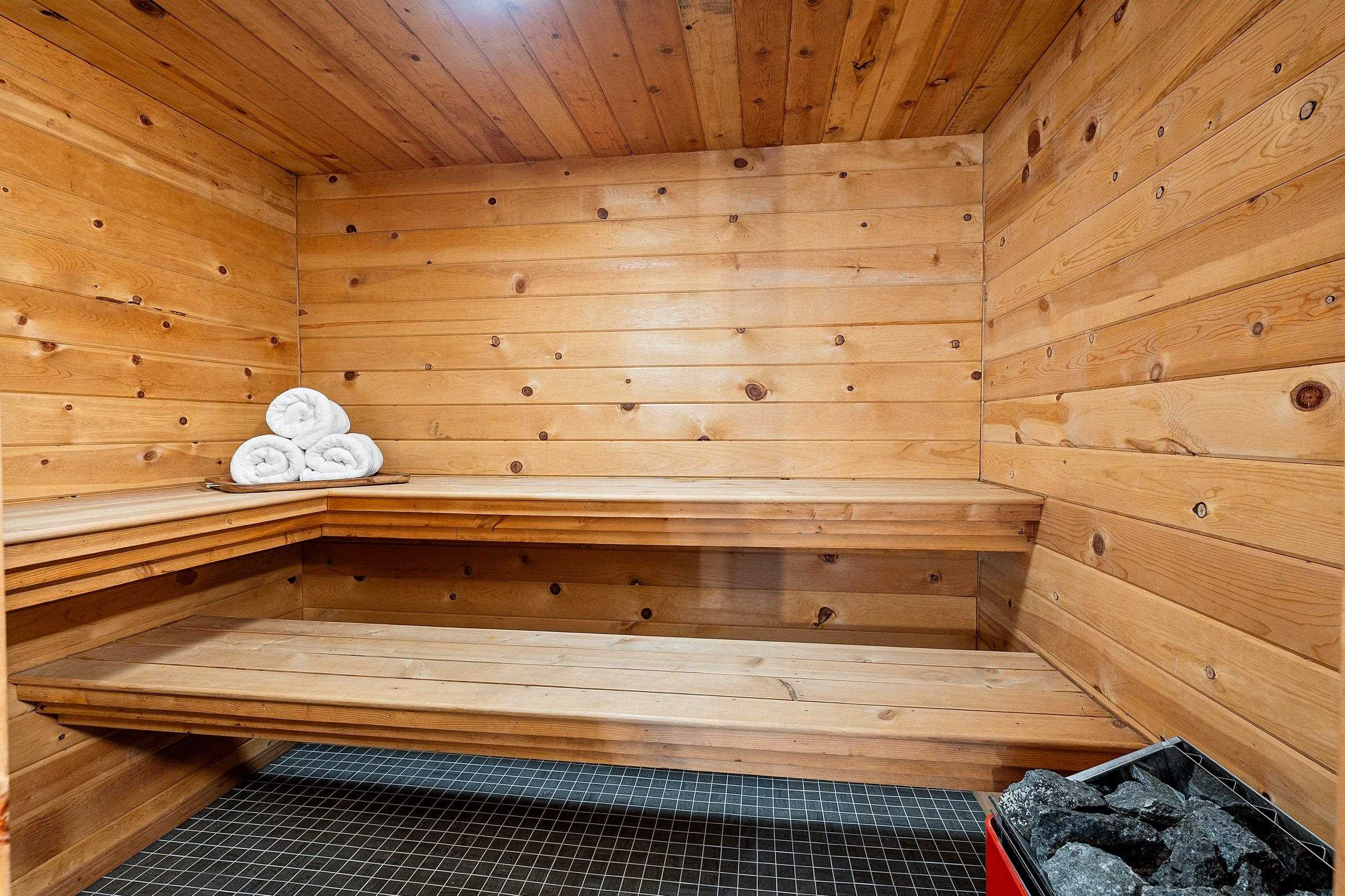 2045 LOST DAUPHIN Road