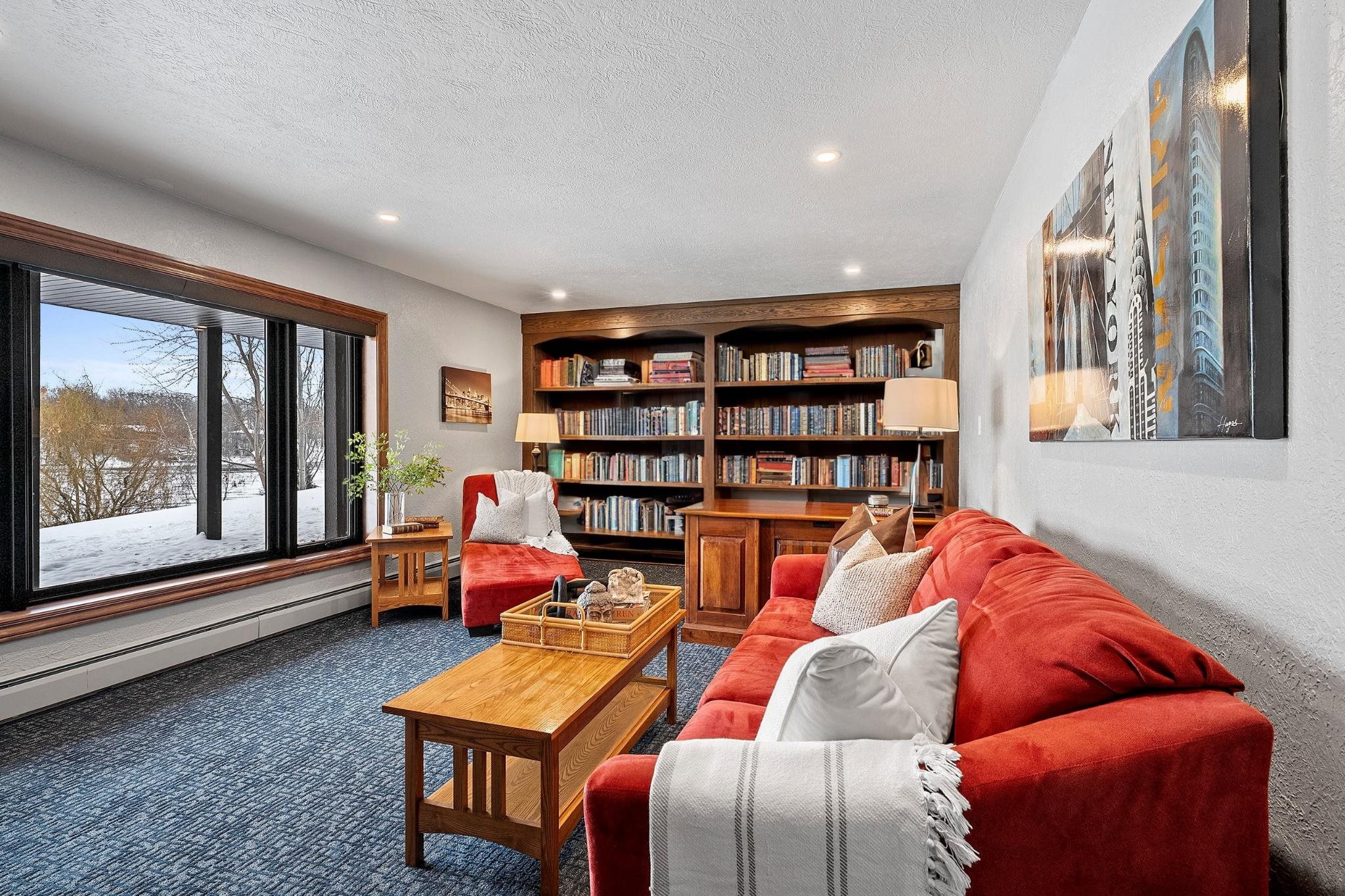 2045 LOST DAUPHIN Road