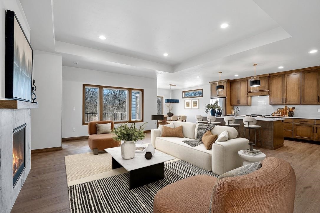 4001 ANTWERP Avenue Unit: 4