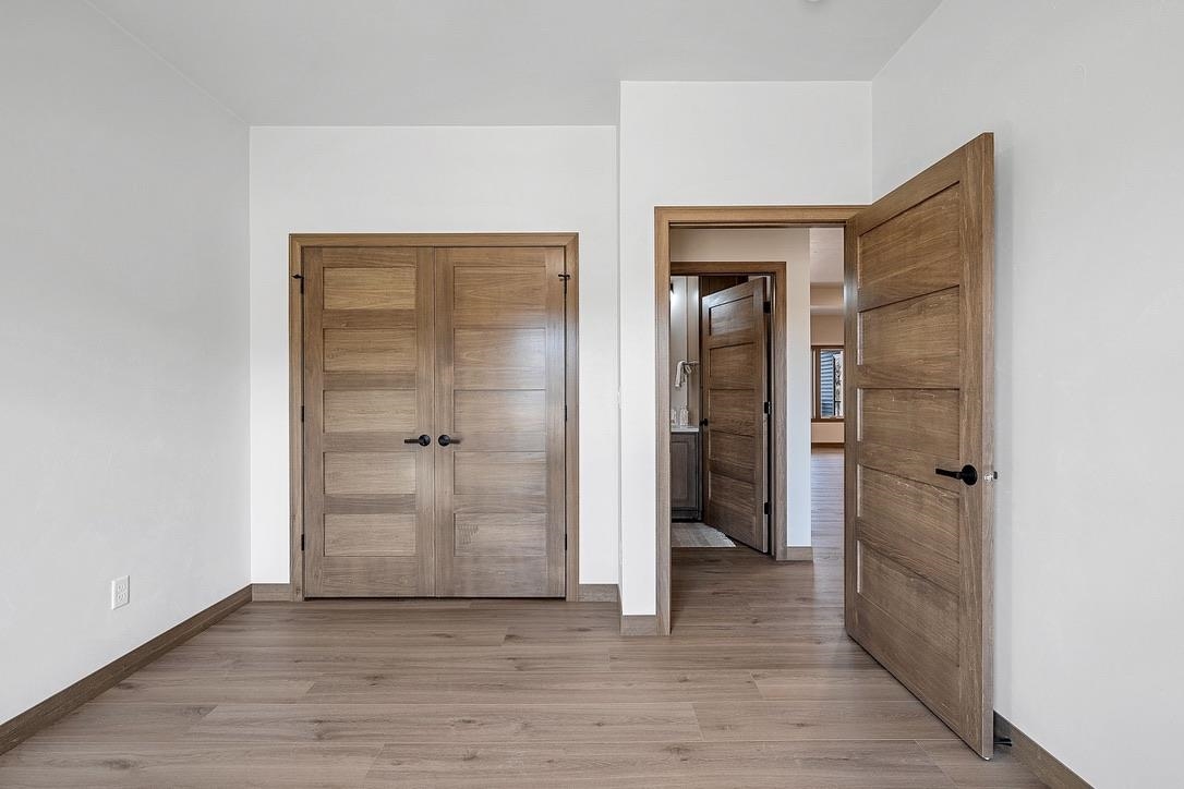 4001 ANTWERP Avenue Unit: 4