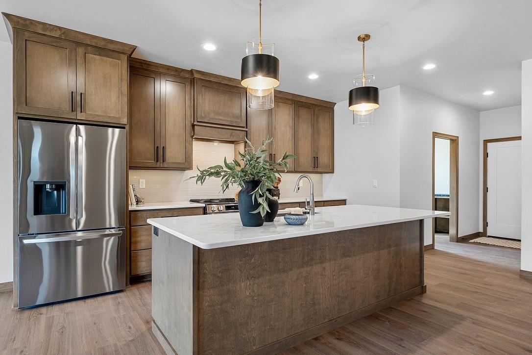 4001 ANTWERP Avenue Unit: 4