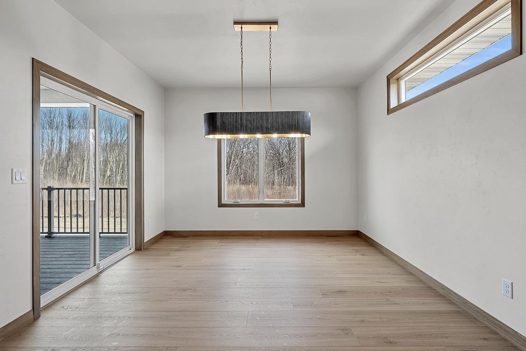 4001 ANTWERP Avenue Unit: 4