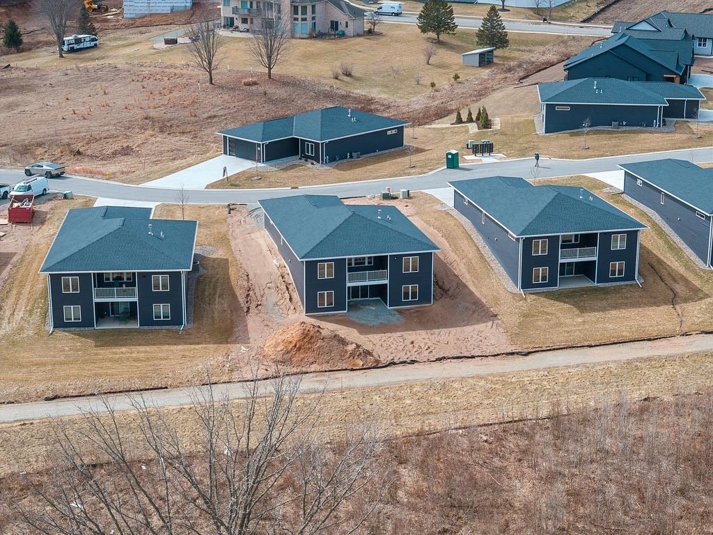 4001 ANTWERP Avenue Unit: 4