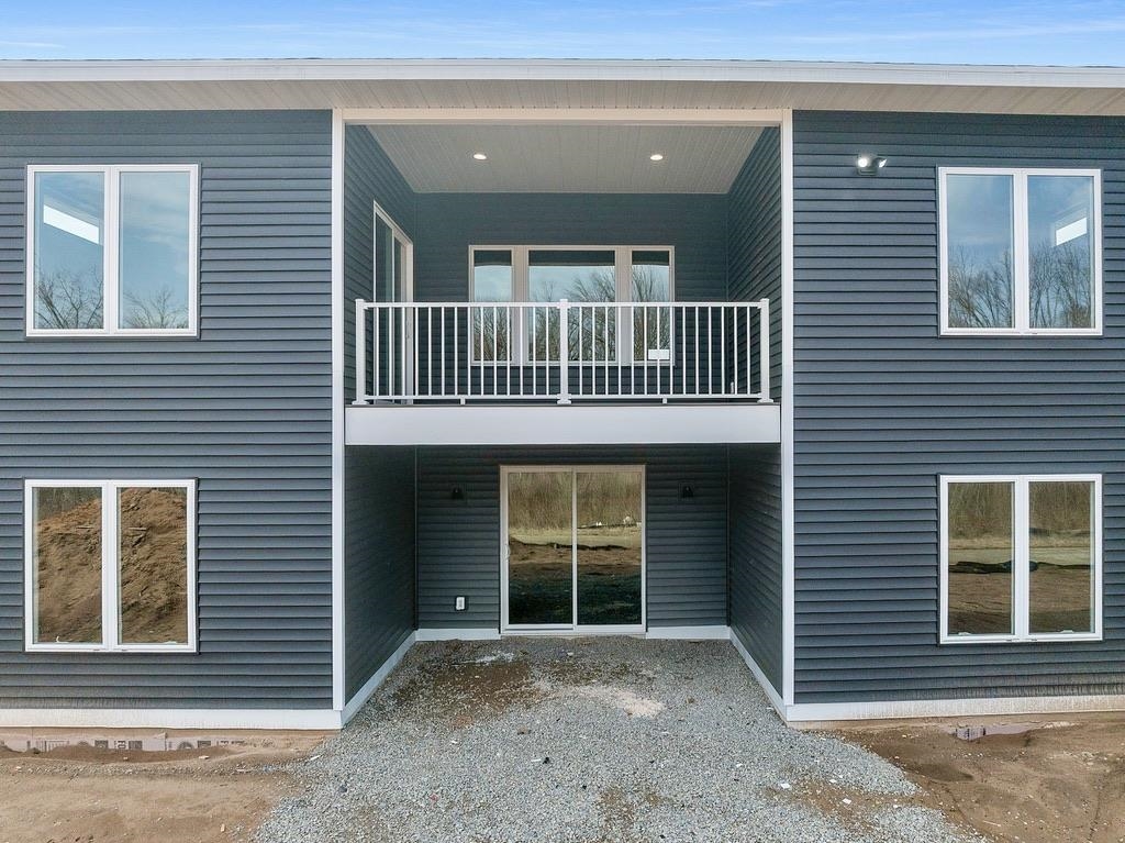 4001 ANTWERP Avenue Unit: 4