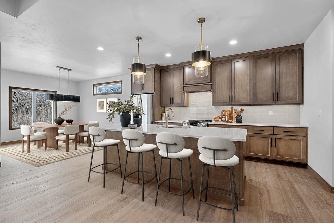 4001 ANTWERP Avenue Unit: 4