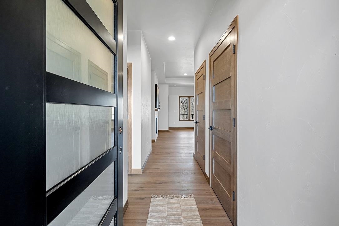 4001 ANTWERP Avenue Unit: 4