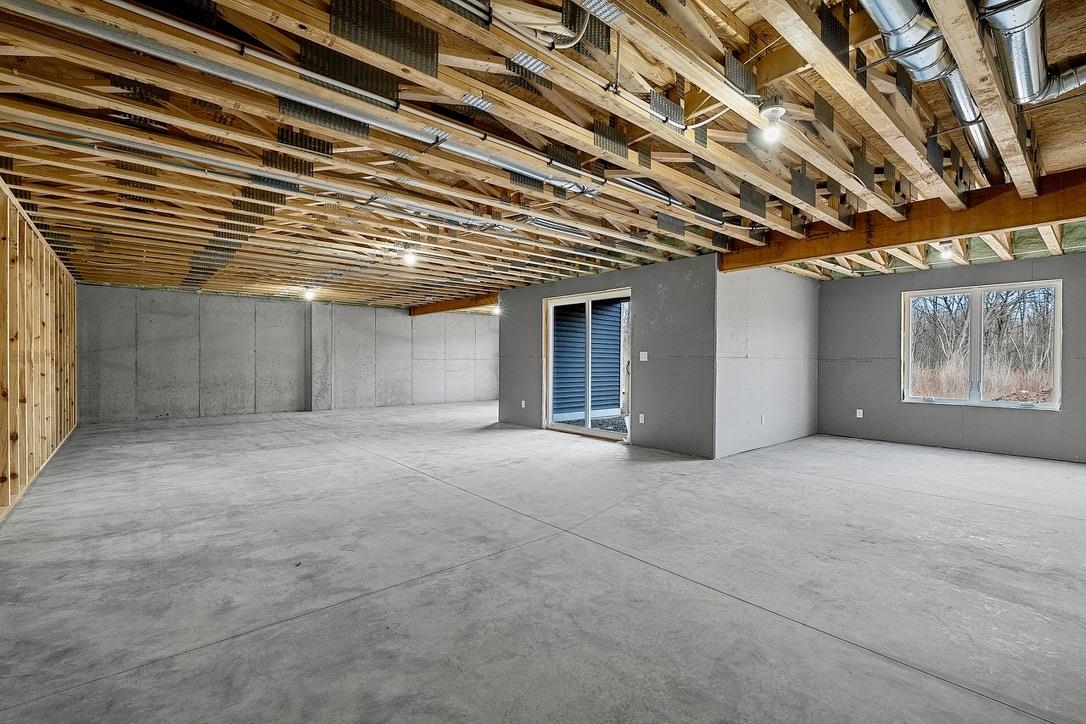 4001 ANTWERP Avenue Unit: 4