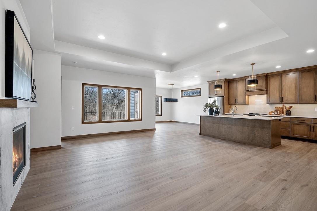 4001 ANTWERP Avenue Unit: 4