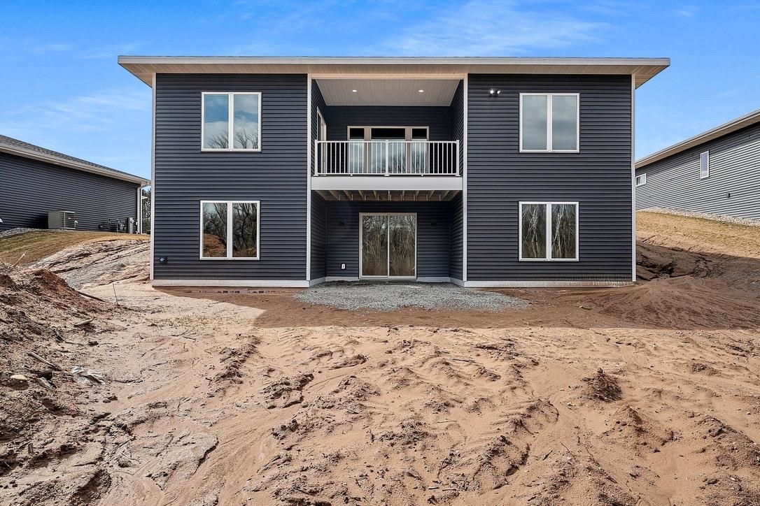 4001 ANTWERP Avenue Unit: 4