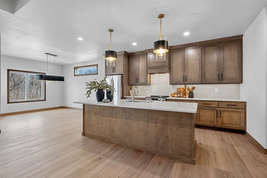 4001 ANTWERP Avenue Unit: 4