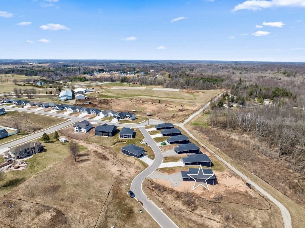 4001 ANTWERP Avenue Unit: 6