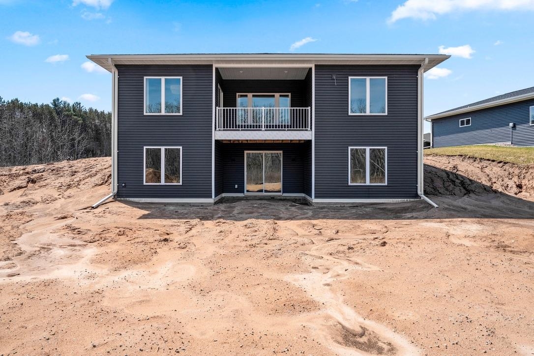 4001 ANTWERP Avenue Unit: 6