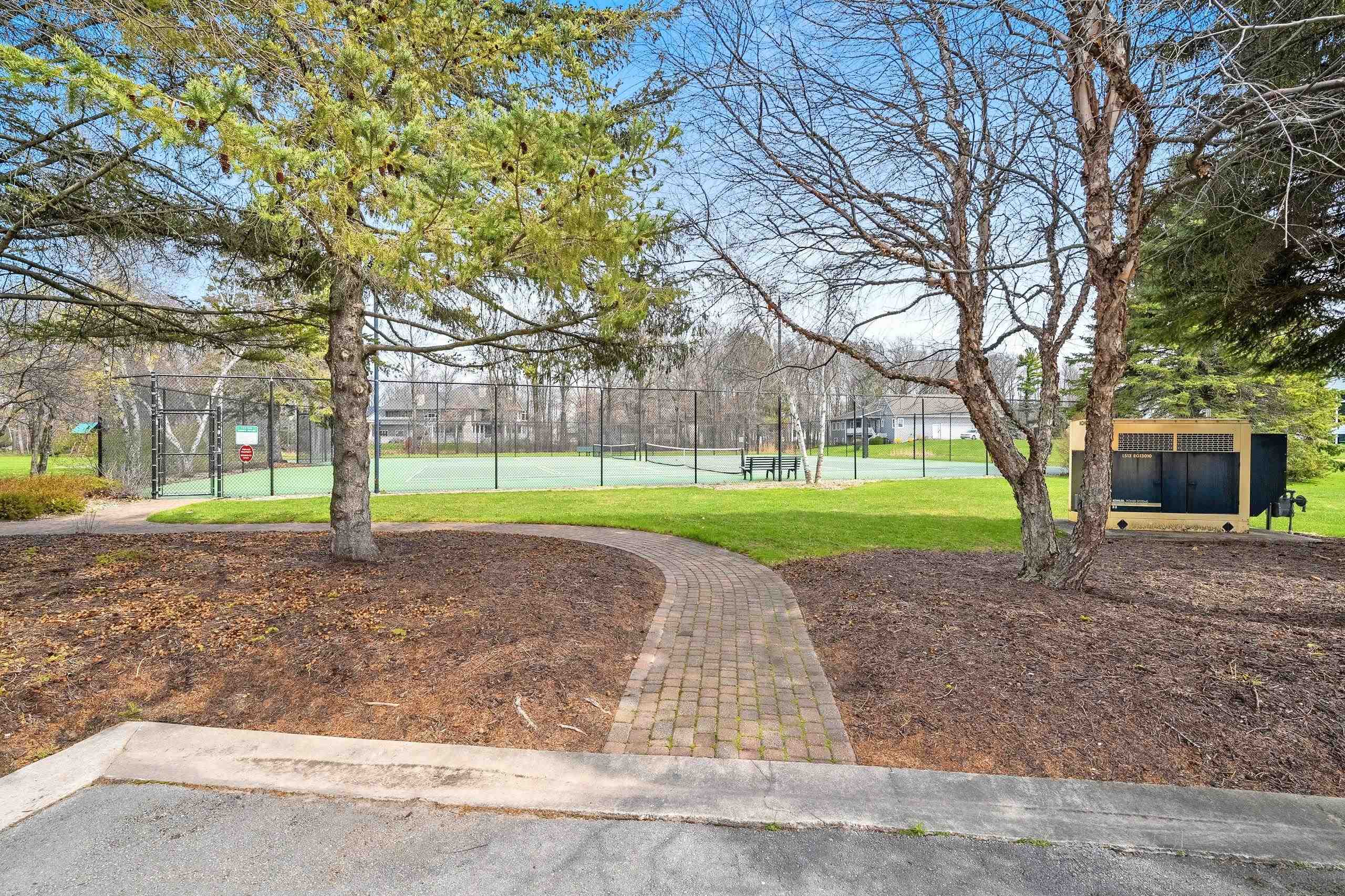 HUNTINGTON WAY Street Unit: 6