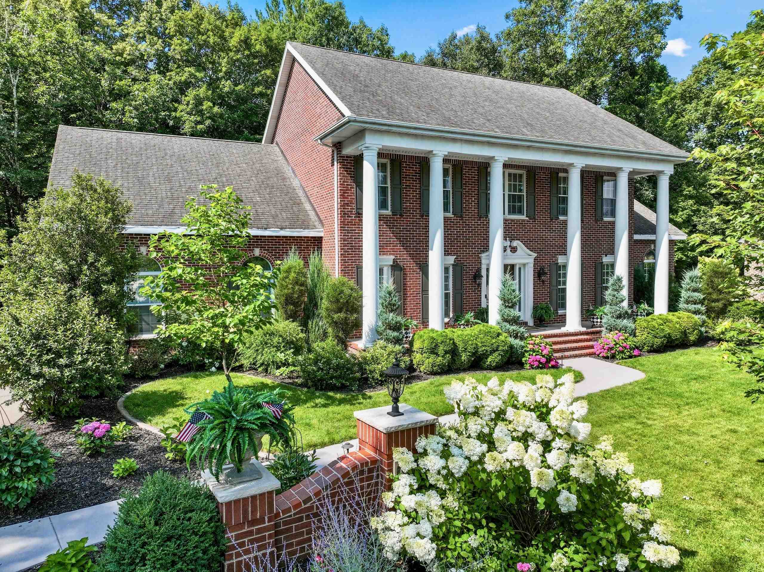 1383 SONATA Court