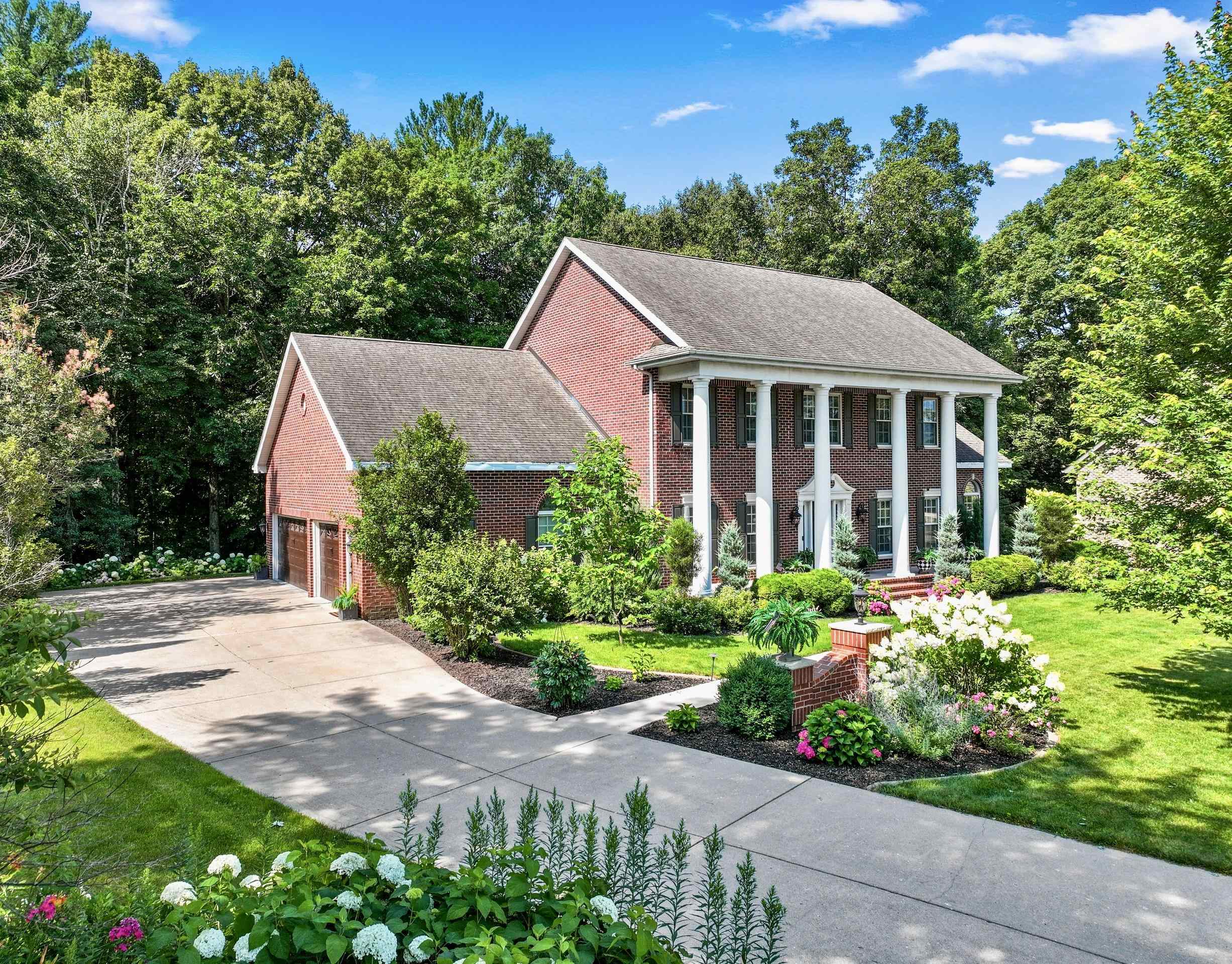 1383 SONATA Court