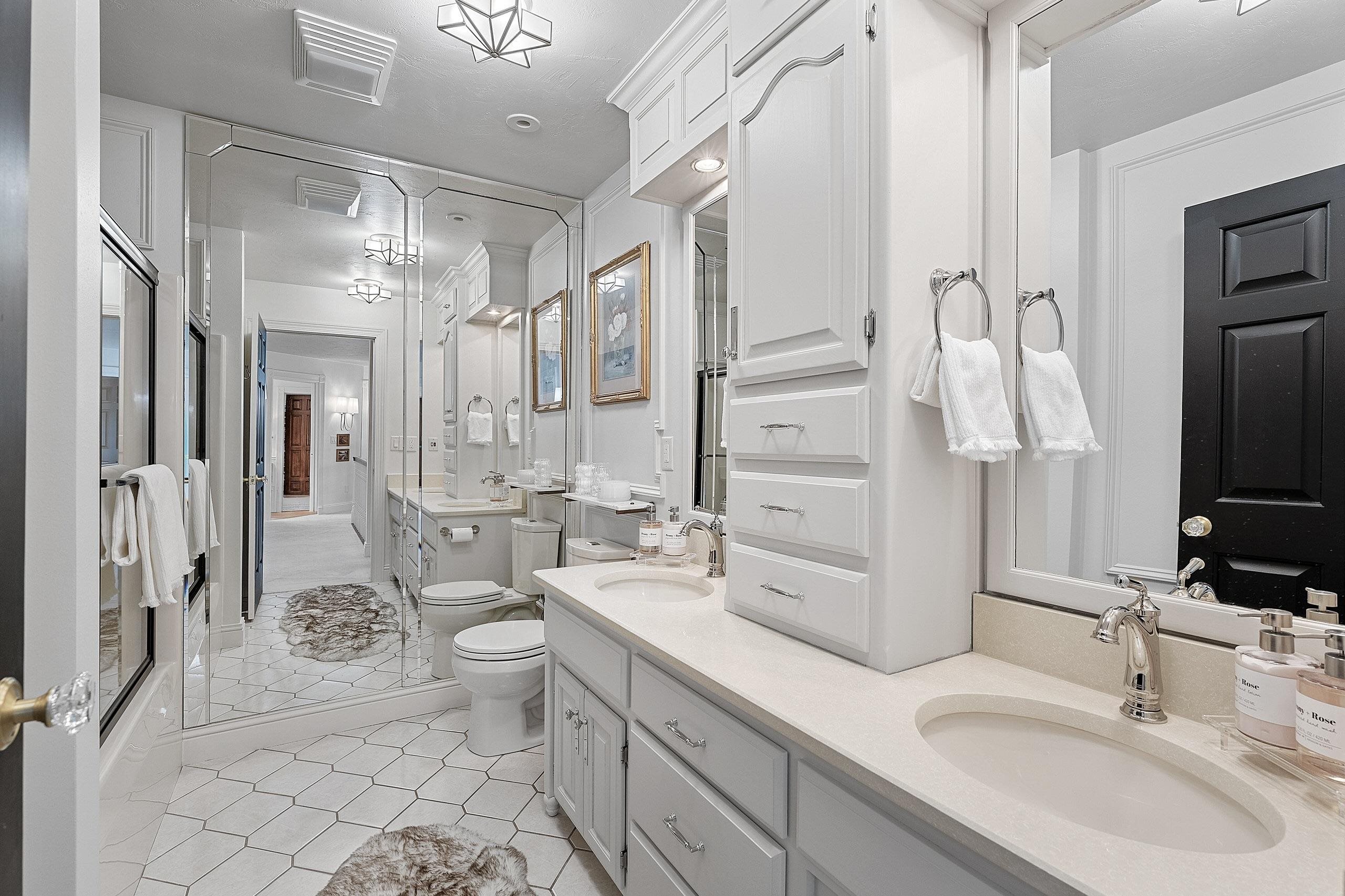 1383 SONATA Court