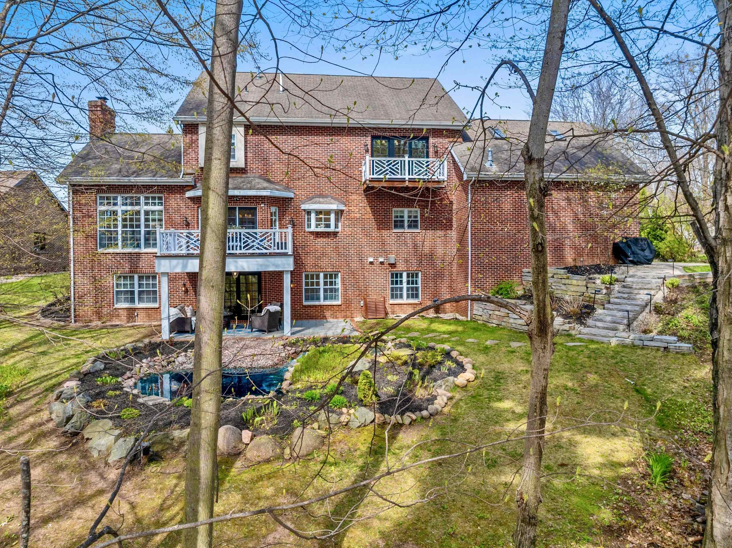 1383 SONATA Court