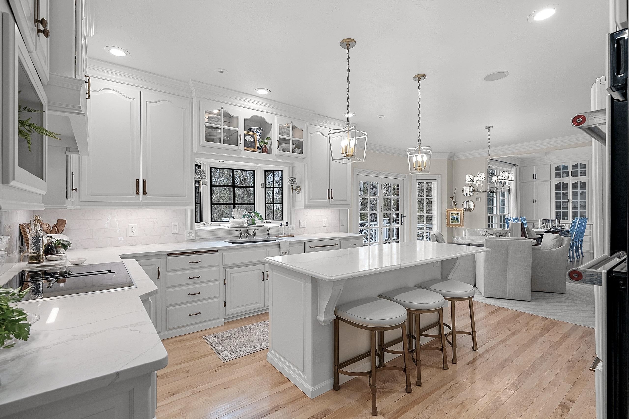 1383 SONATA Court