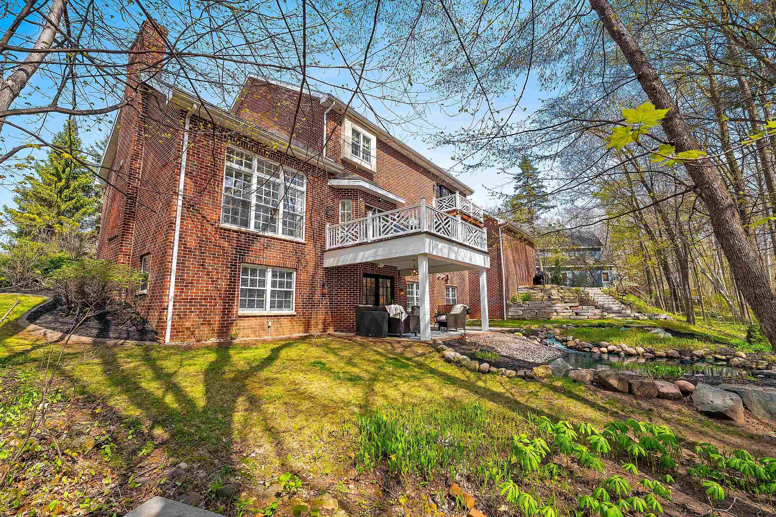 1383 SONATA Court