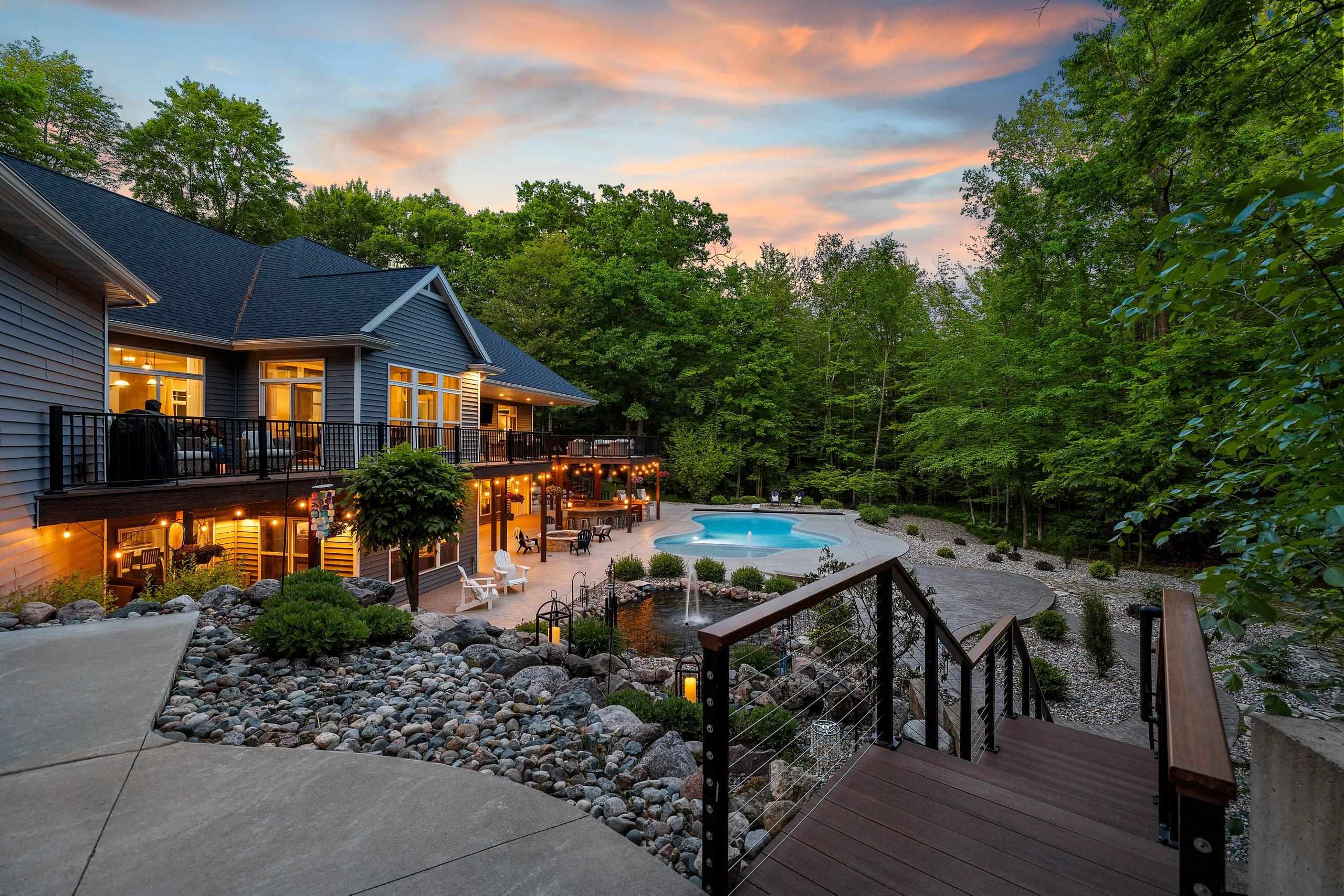 3413 BLACKBERRY Lane