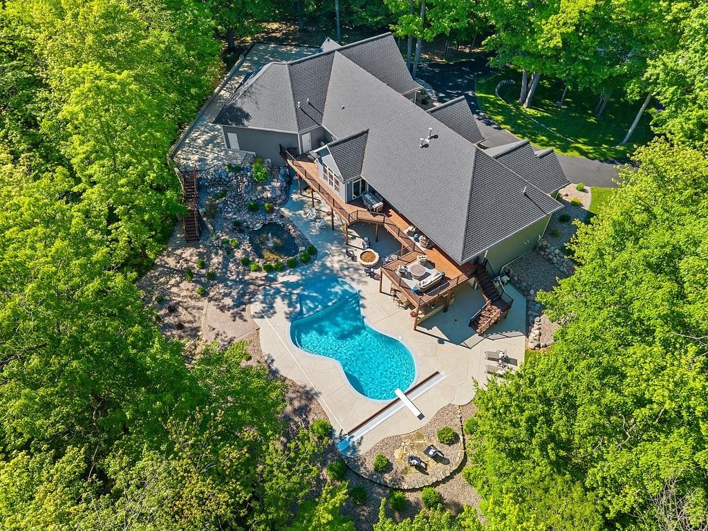 3413 BLACKBERRY Lane