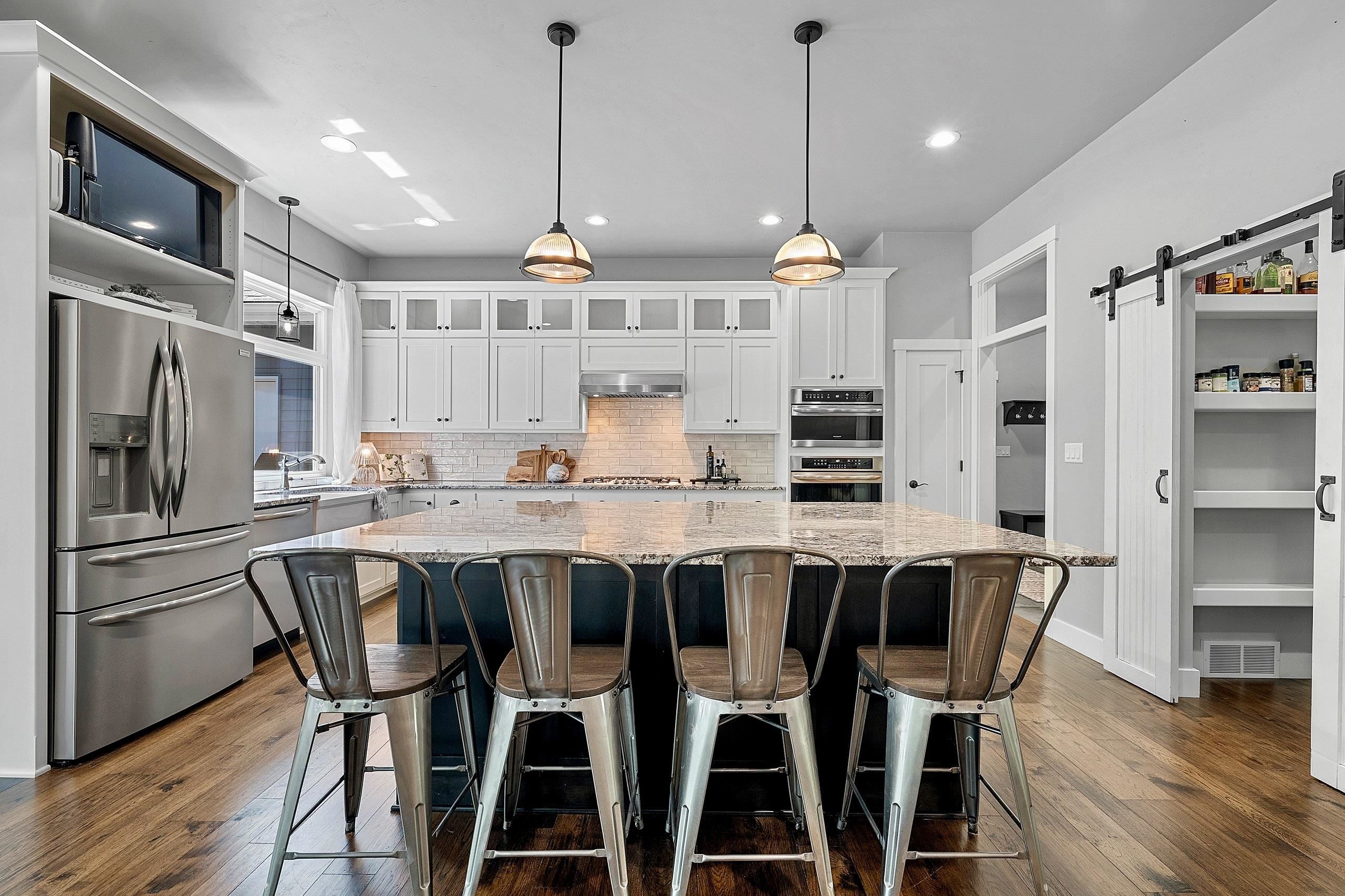 3413 BLACKBERRY Lane