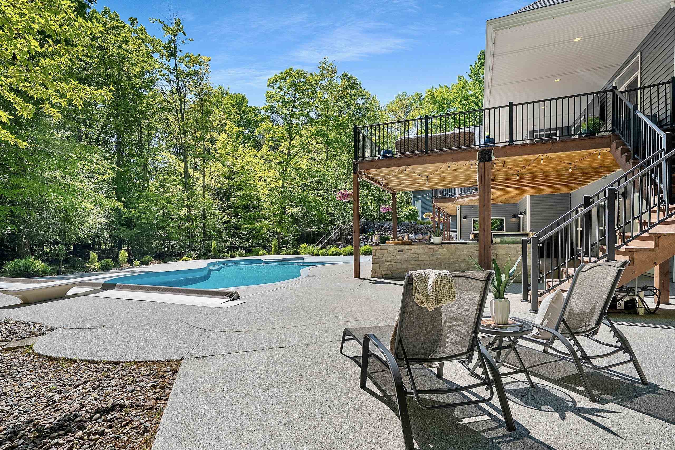 3413 BLACKBERRY Lane
