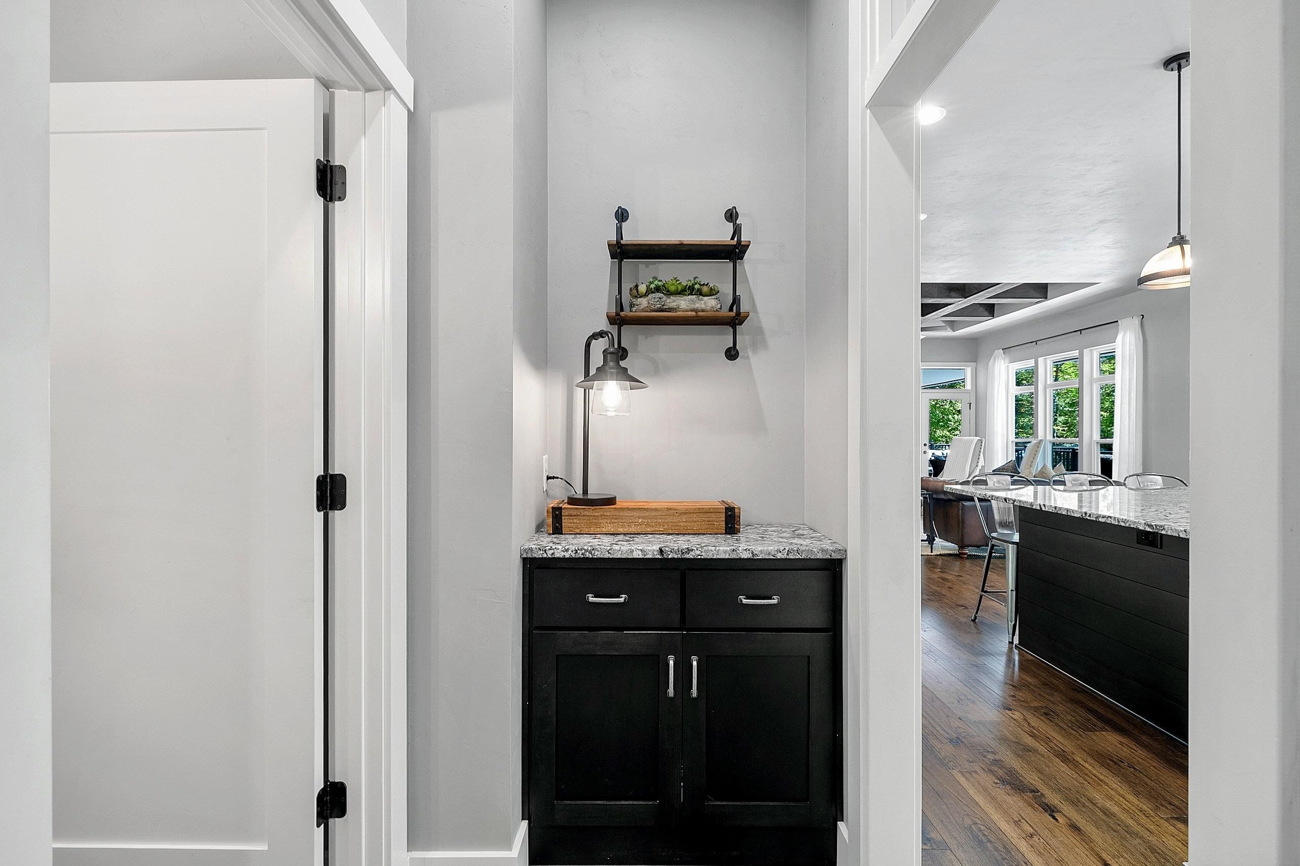 3413 BLACKBERRY Lane