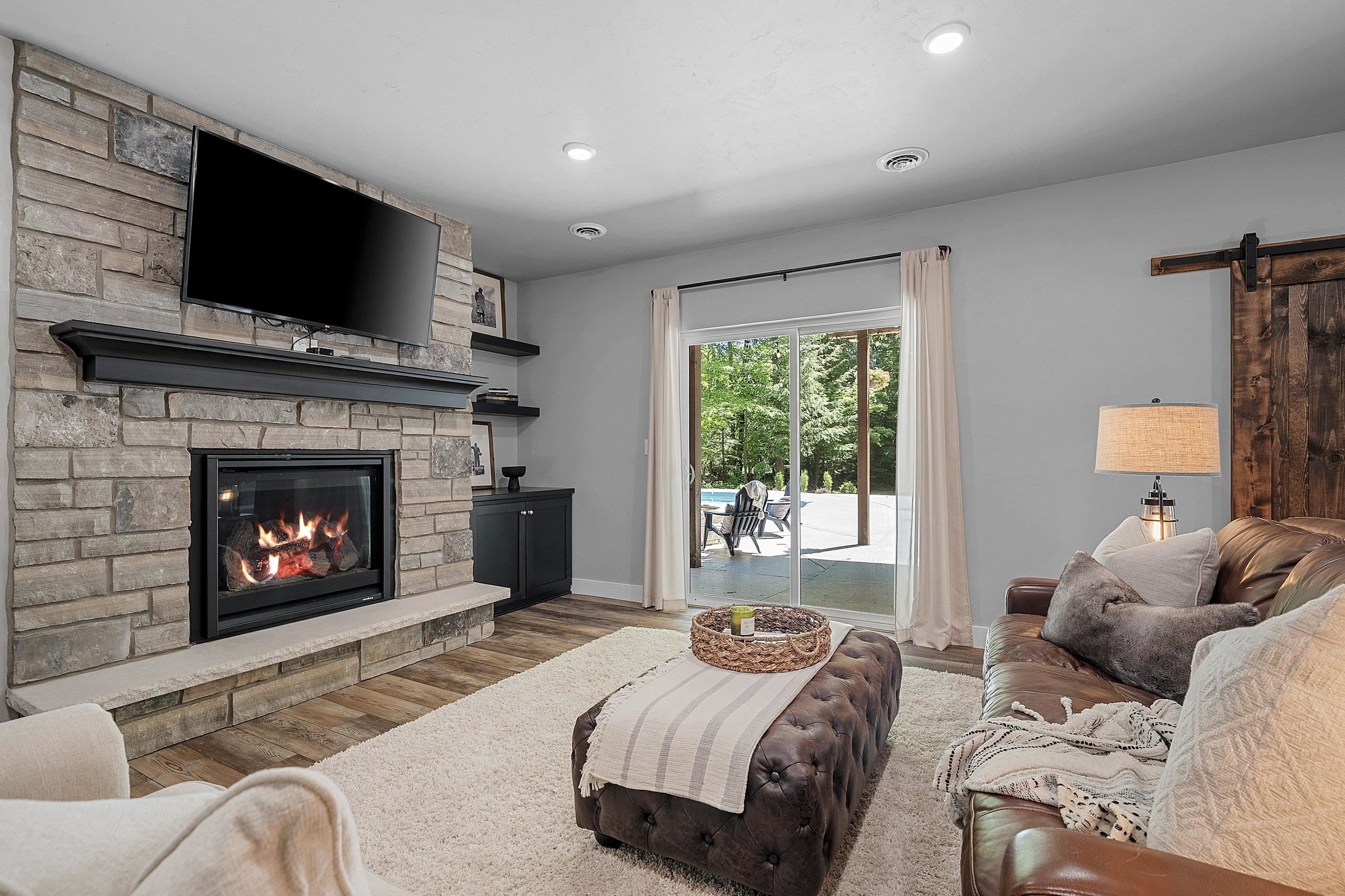 3413 BLACKBERRY Lane