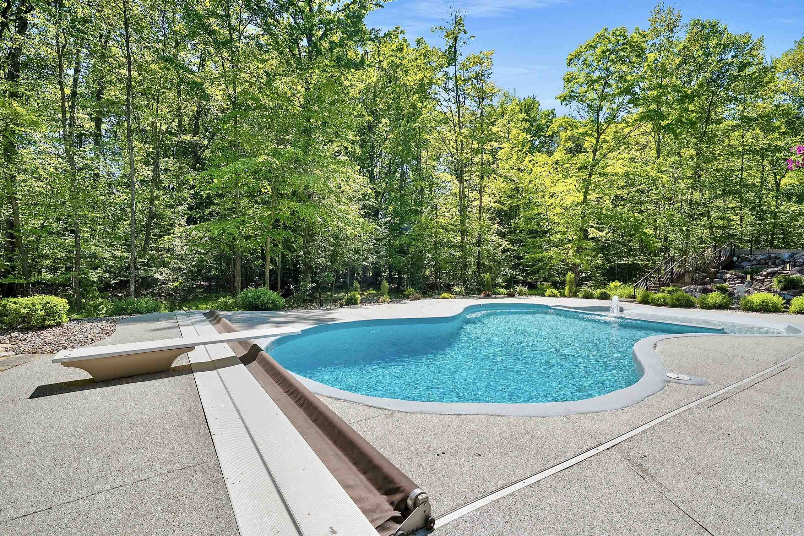 3413 BLACKBERRY Lane