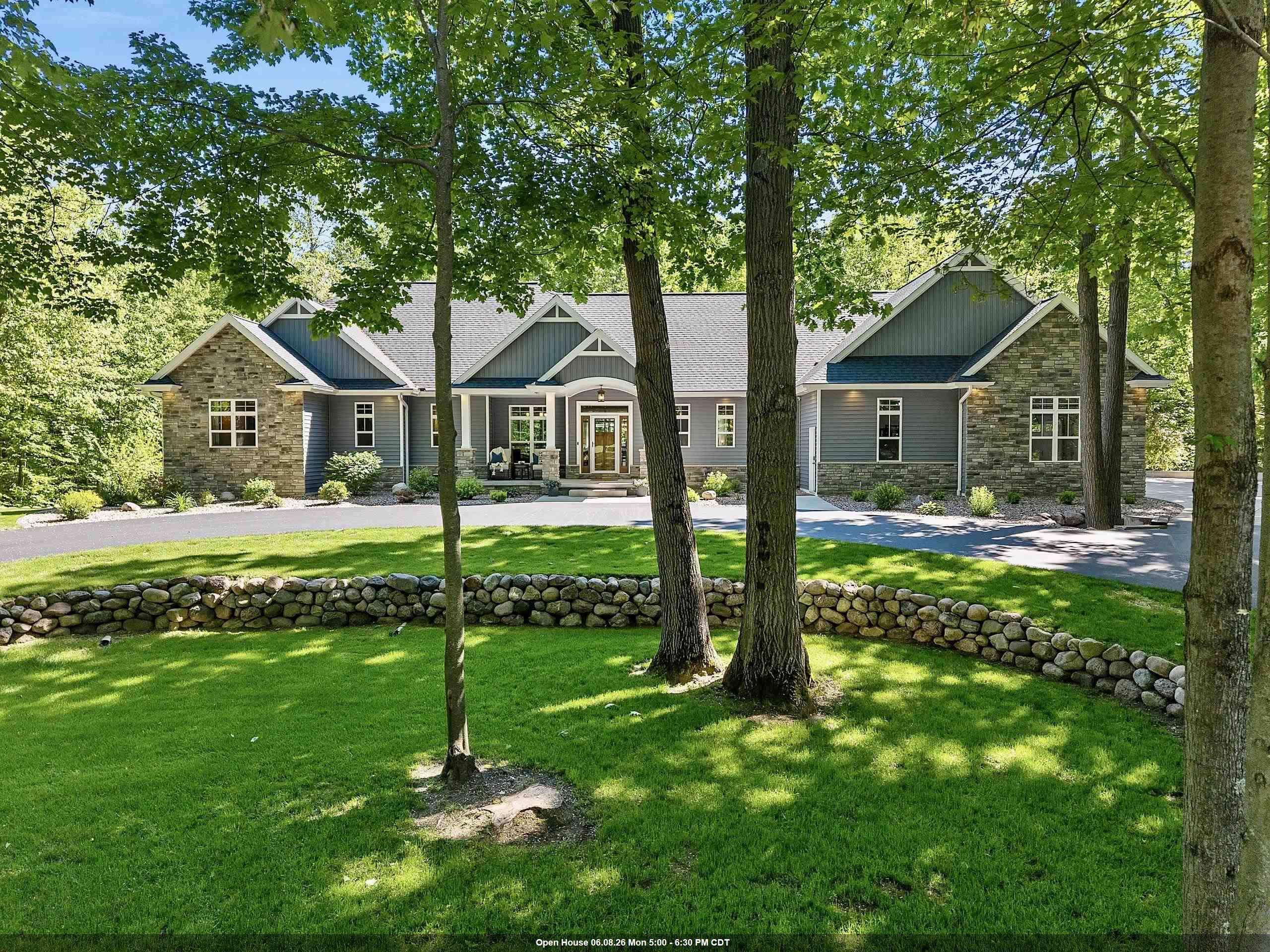 3413 BLACKBERRY Lane